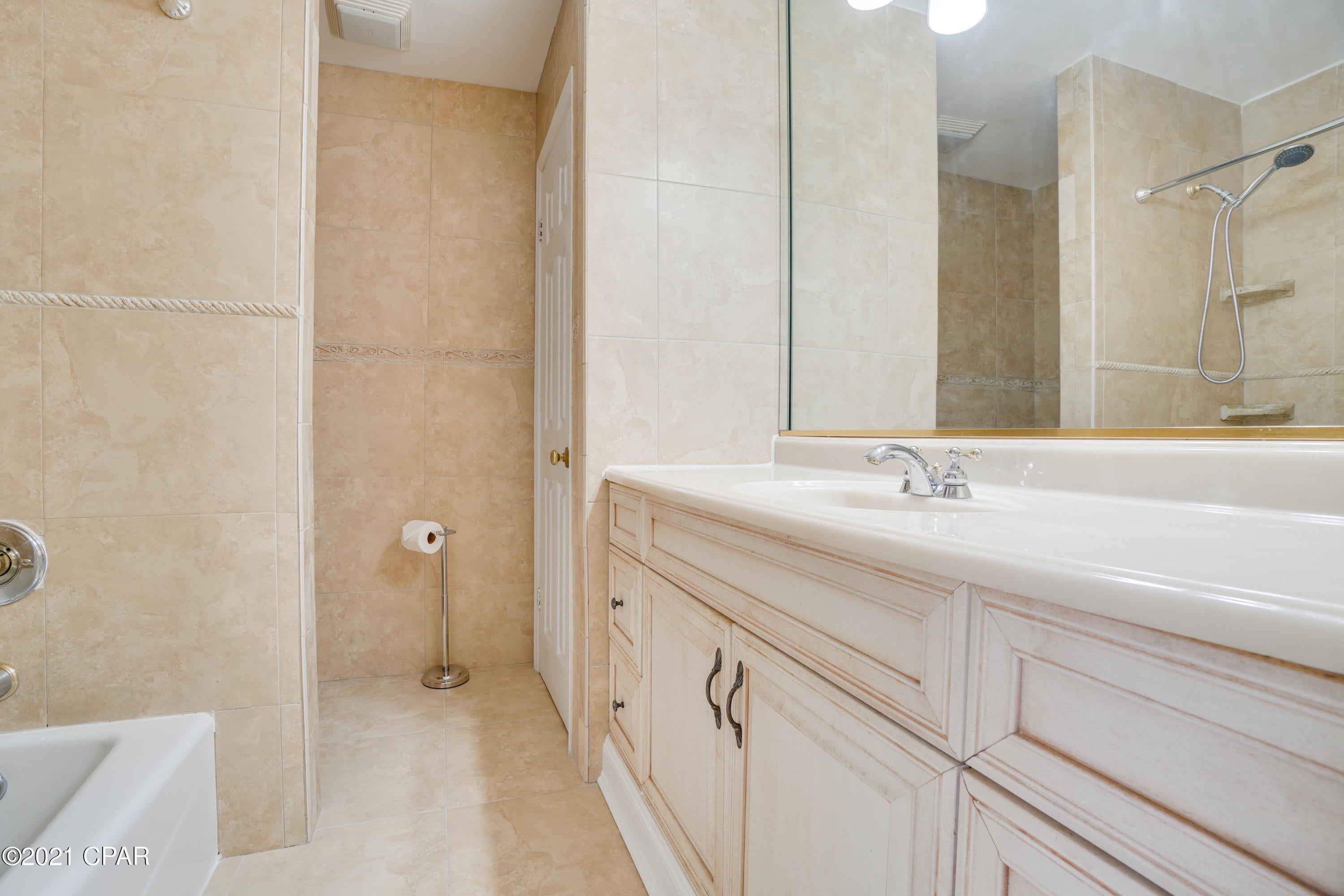 Venetian Villa - Residential Lease