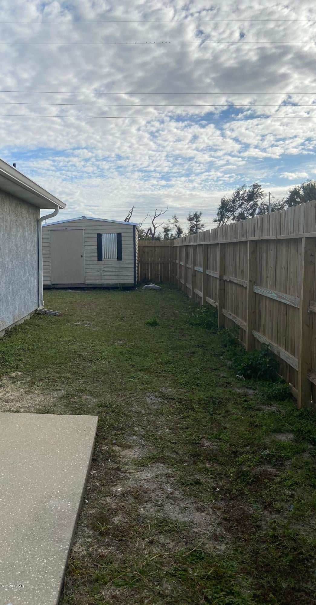 Brittany Woods Park - Residential Lease