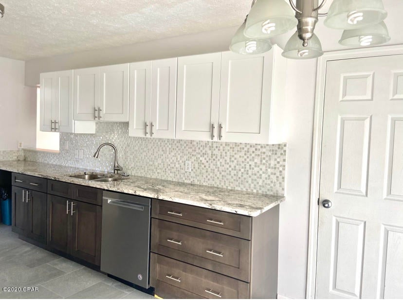 Brittany Woods Park - Residential Lease