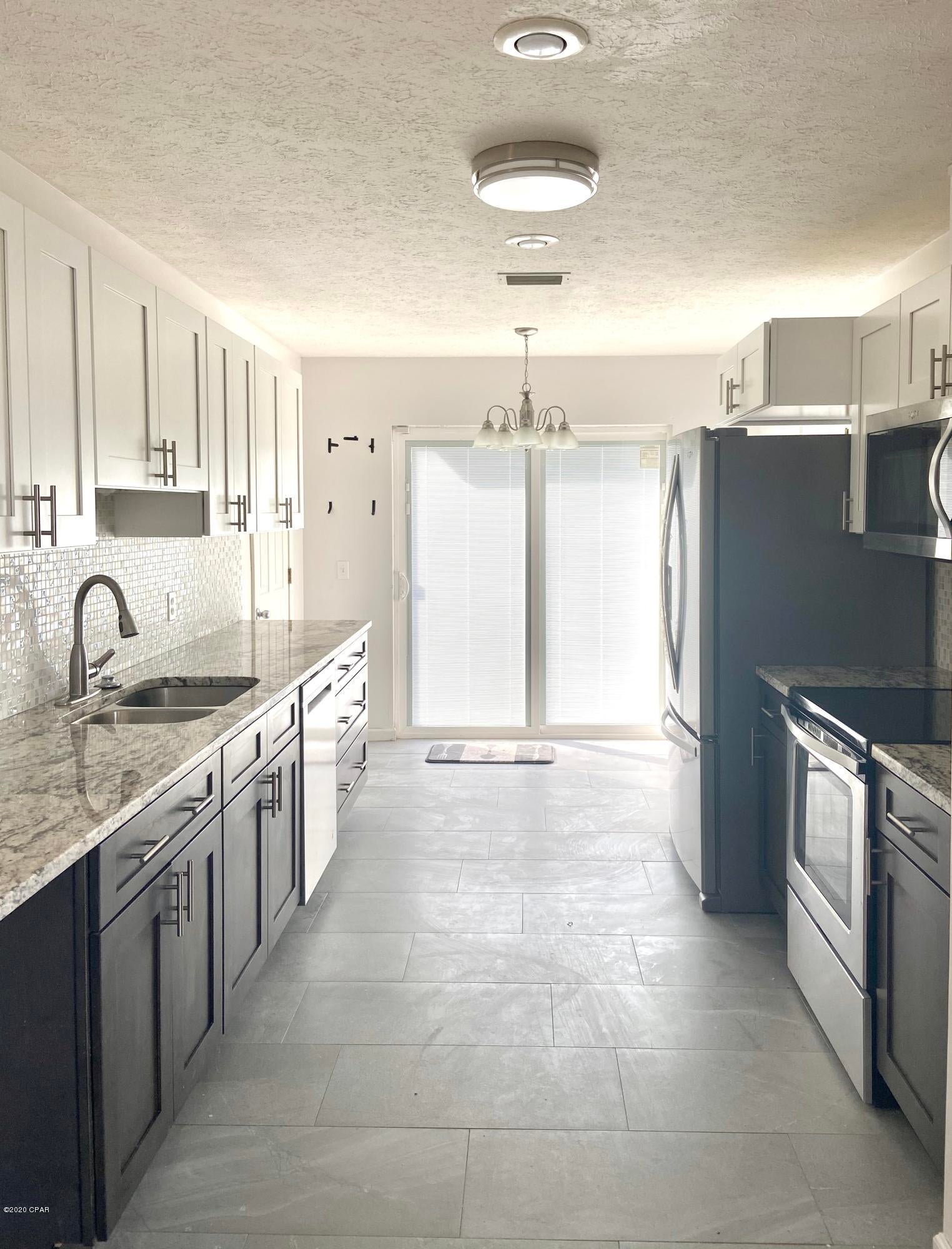 Brittany Woods Park - Residential Lease