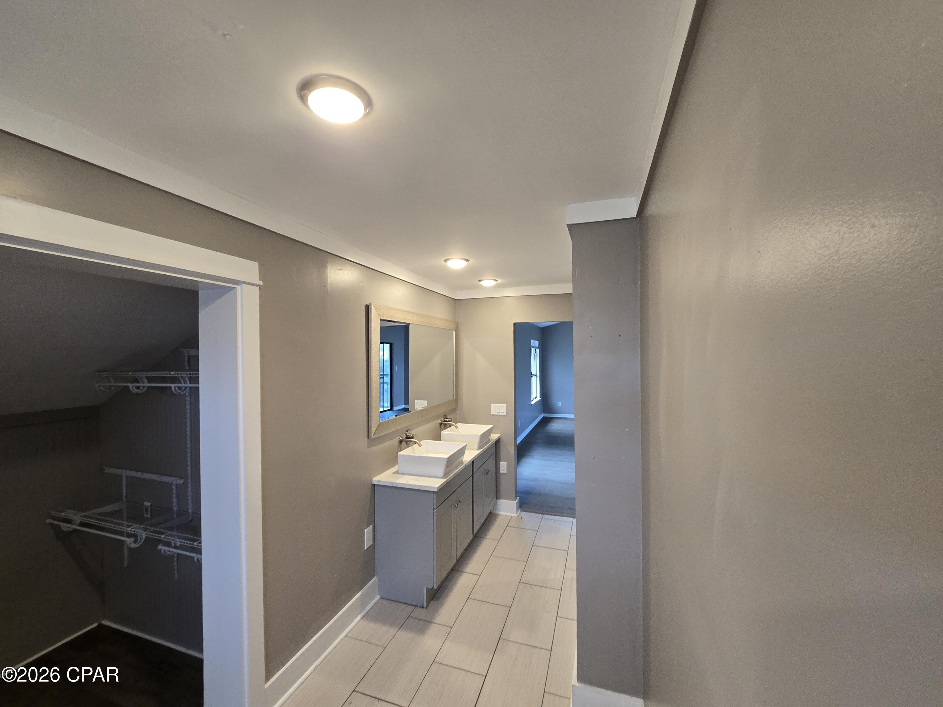 Grand Lagoon Banks - Residential