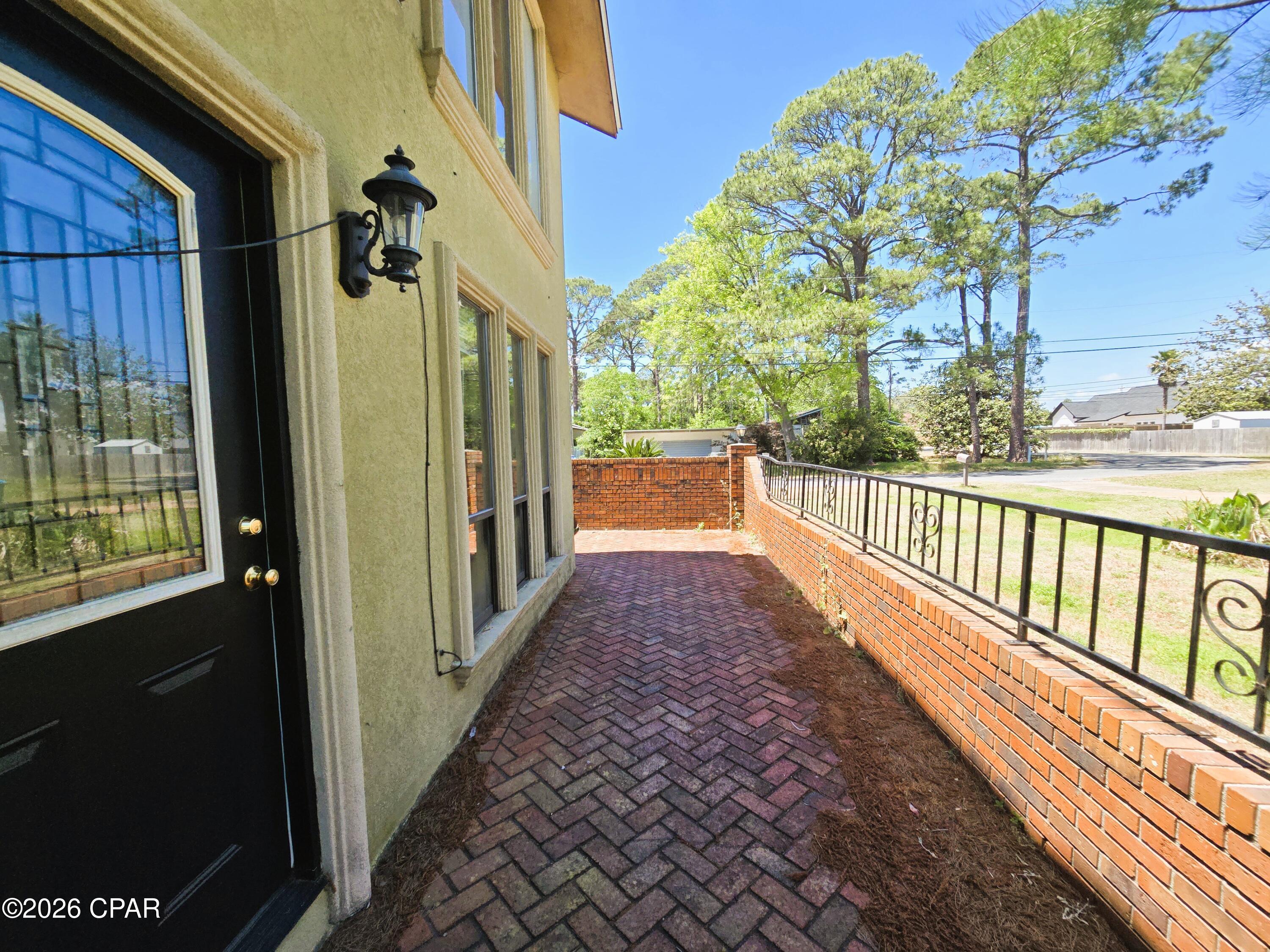 Grand Lagoon Banks - Residential