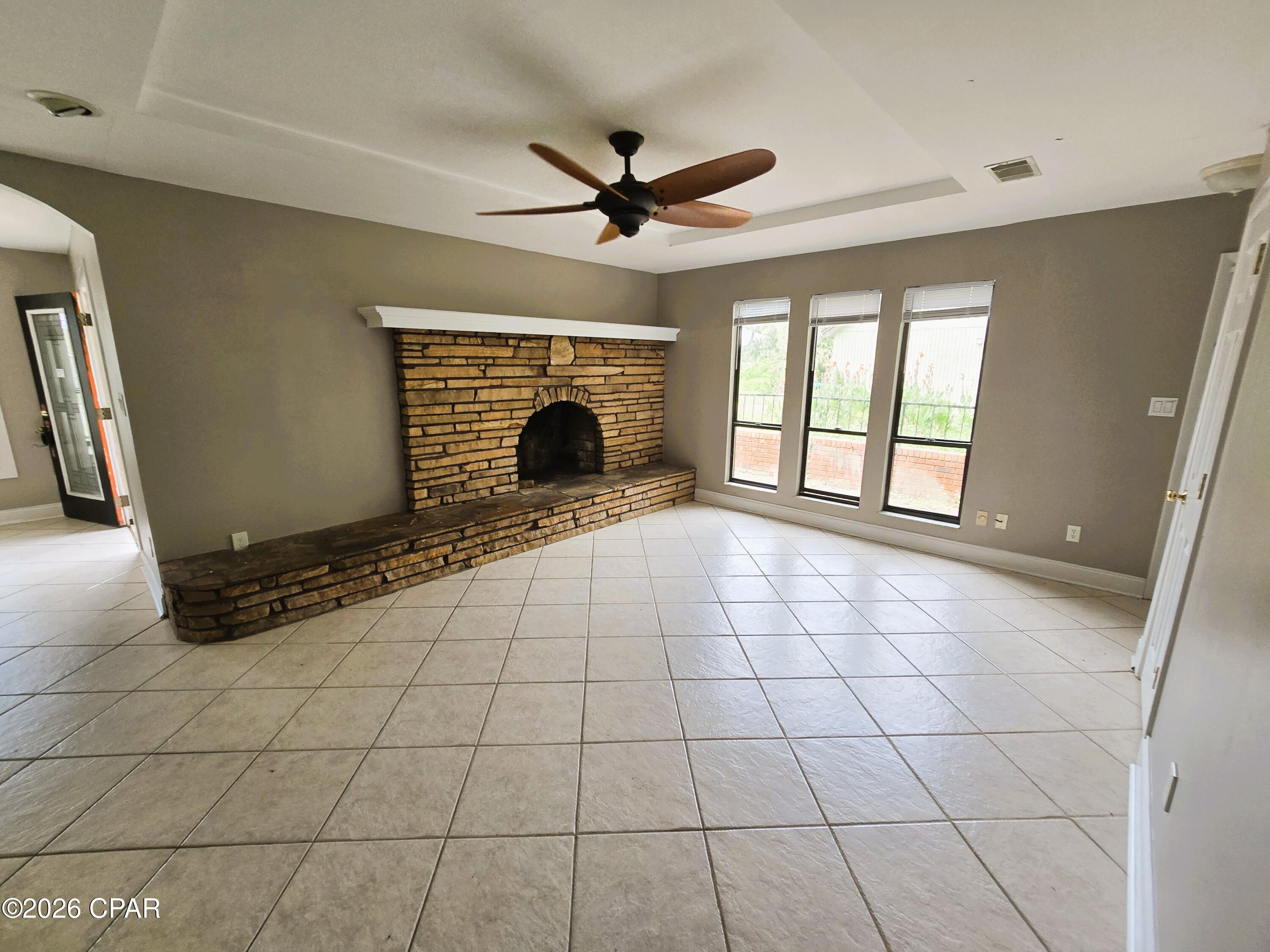 Grand Lagoon Banks - Residential