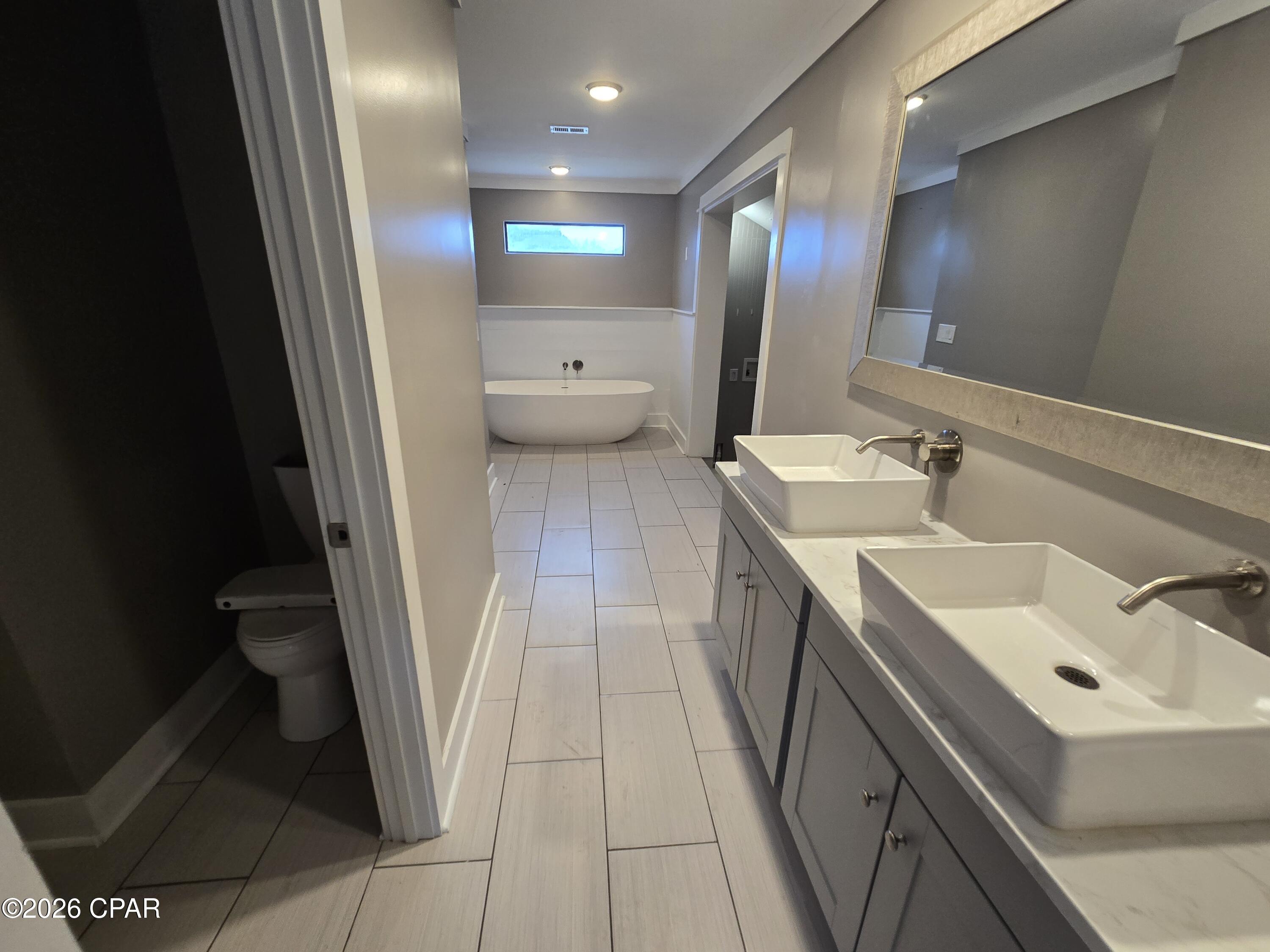 Grand Lagoon Banks - Residential