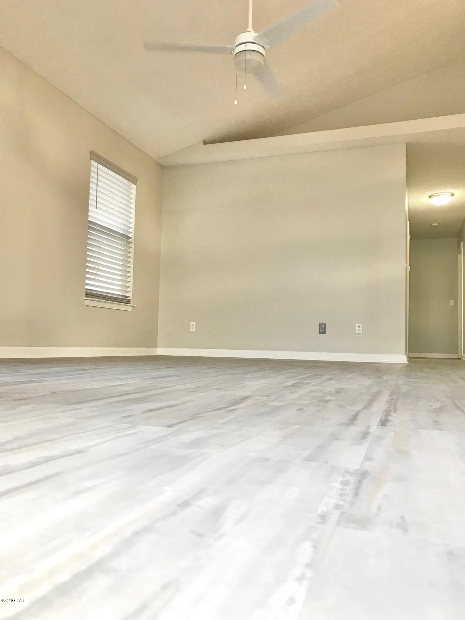 Emerald Coast Club Ph. I - Residential Lease
