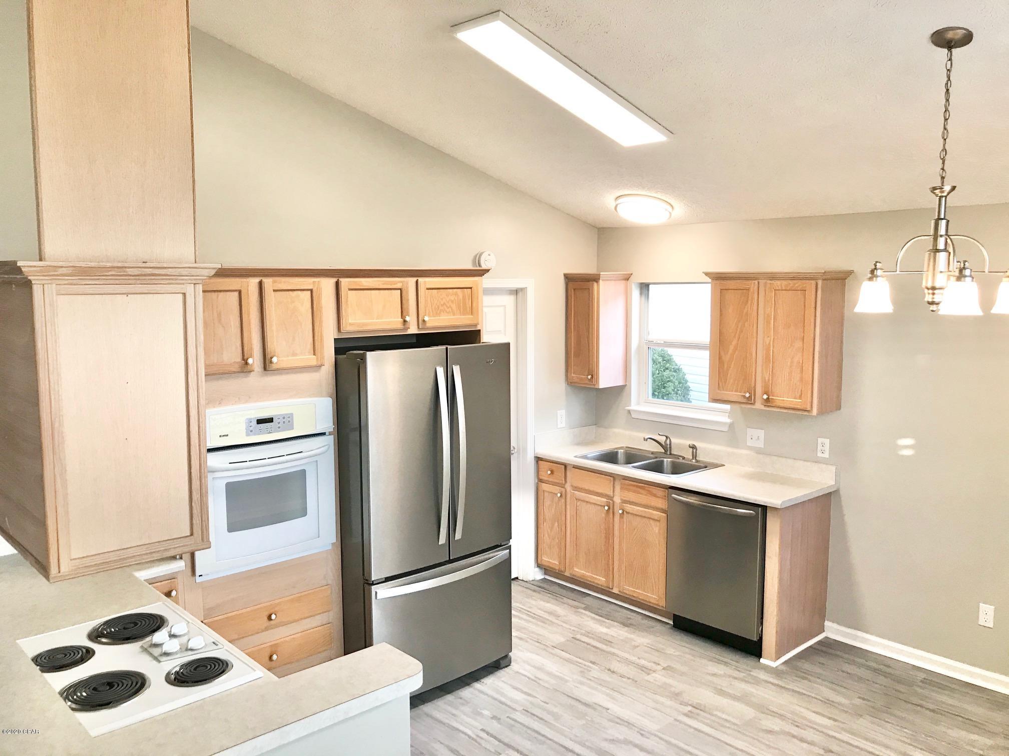Emerald Coast Club Ph. I - Residential Lease