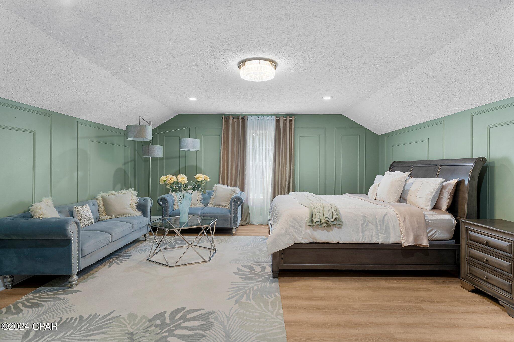Pelican Bay - Residential