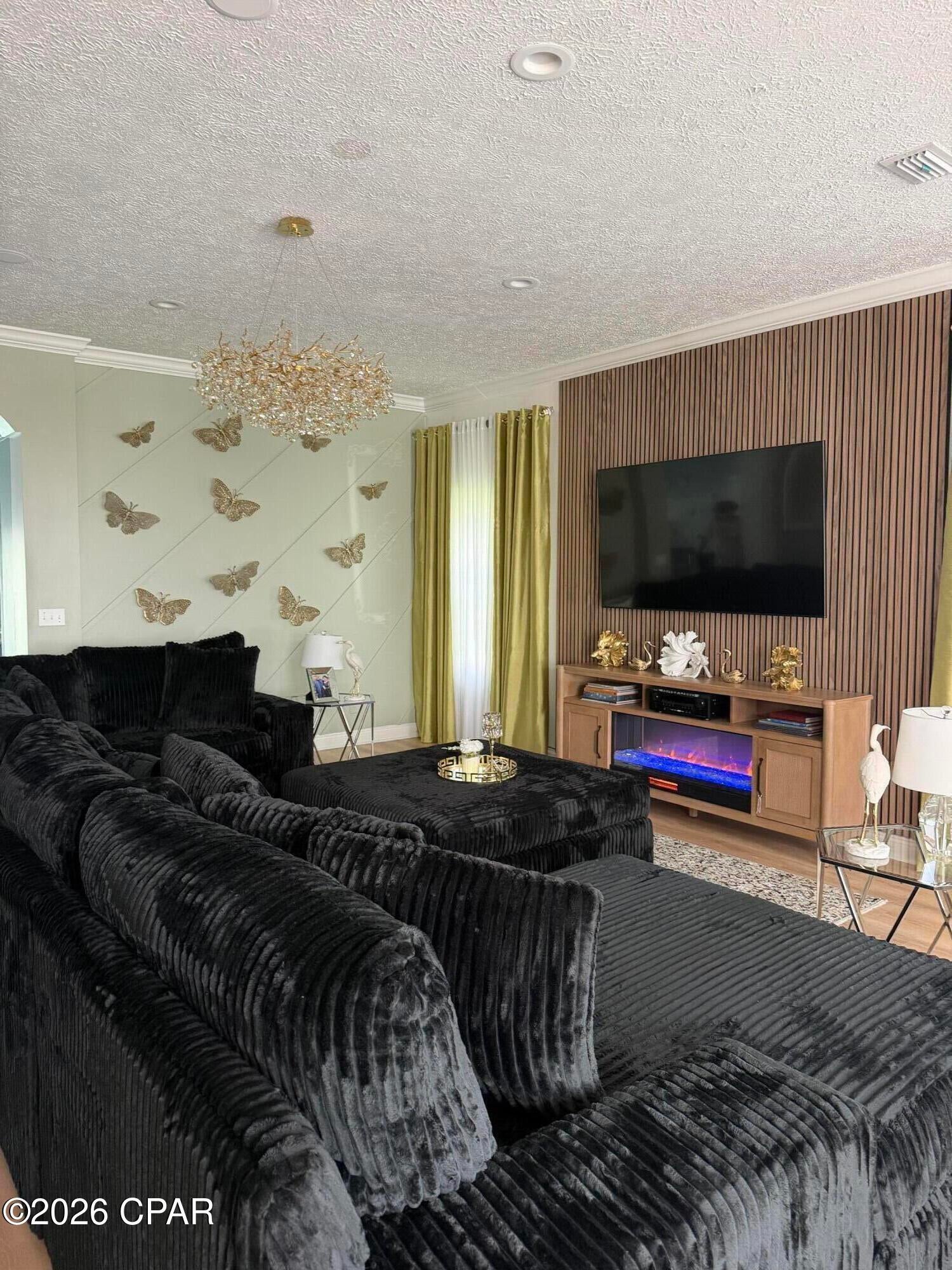 Pelican Bay - Residential