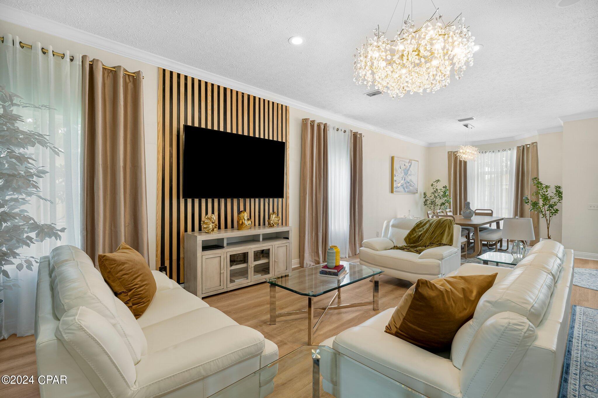 Pelican Bay - Residential