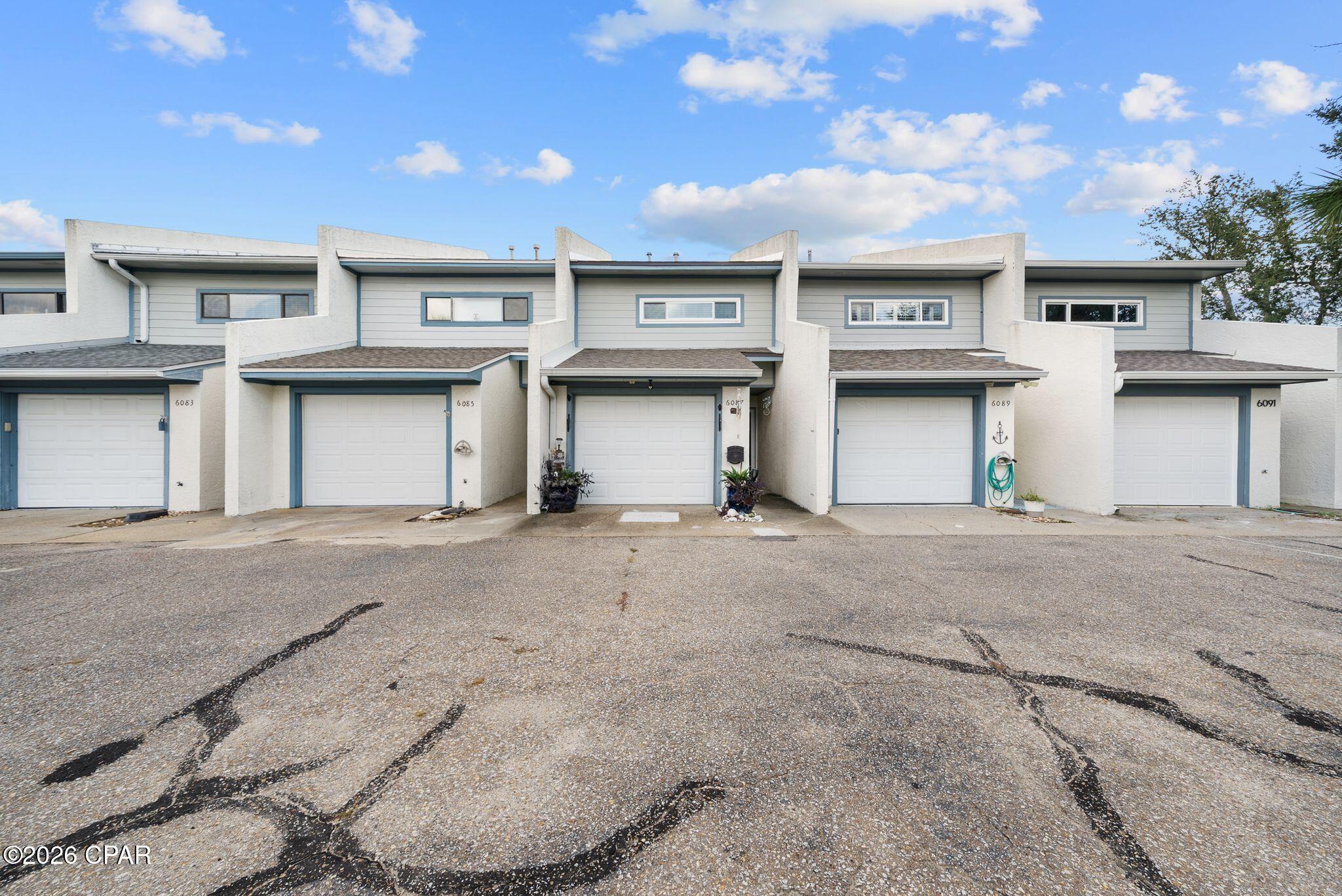 Sunbay Townhouses - Residential