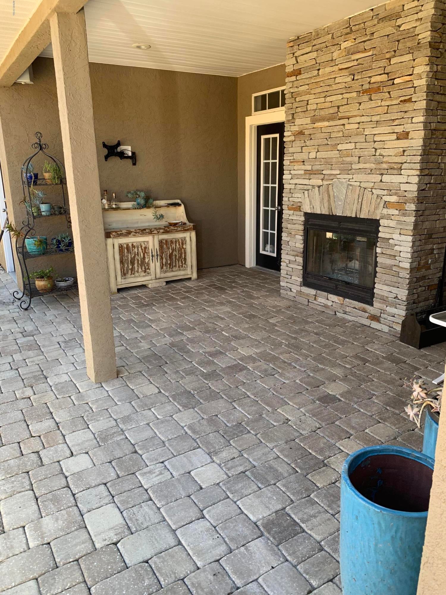 Pelican Bay - Residential