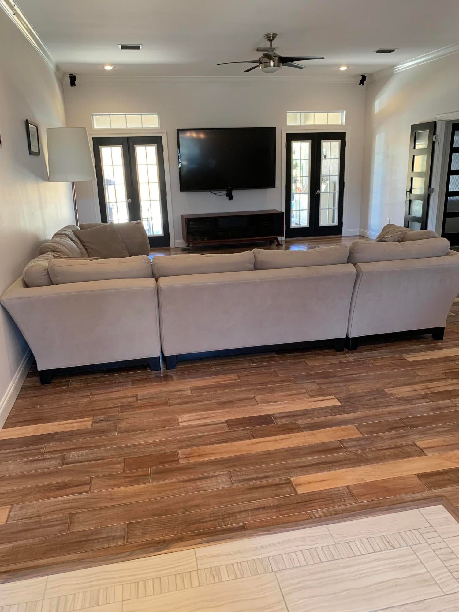 Pelican Bay - Residential