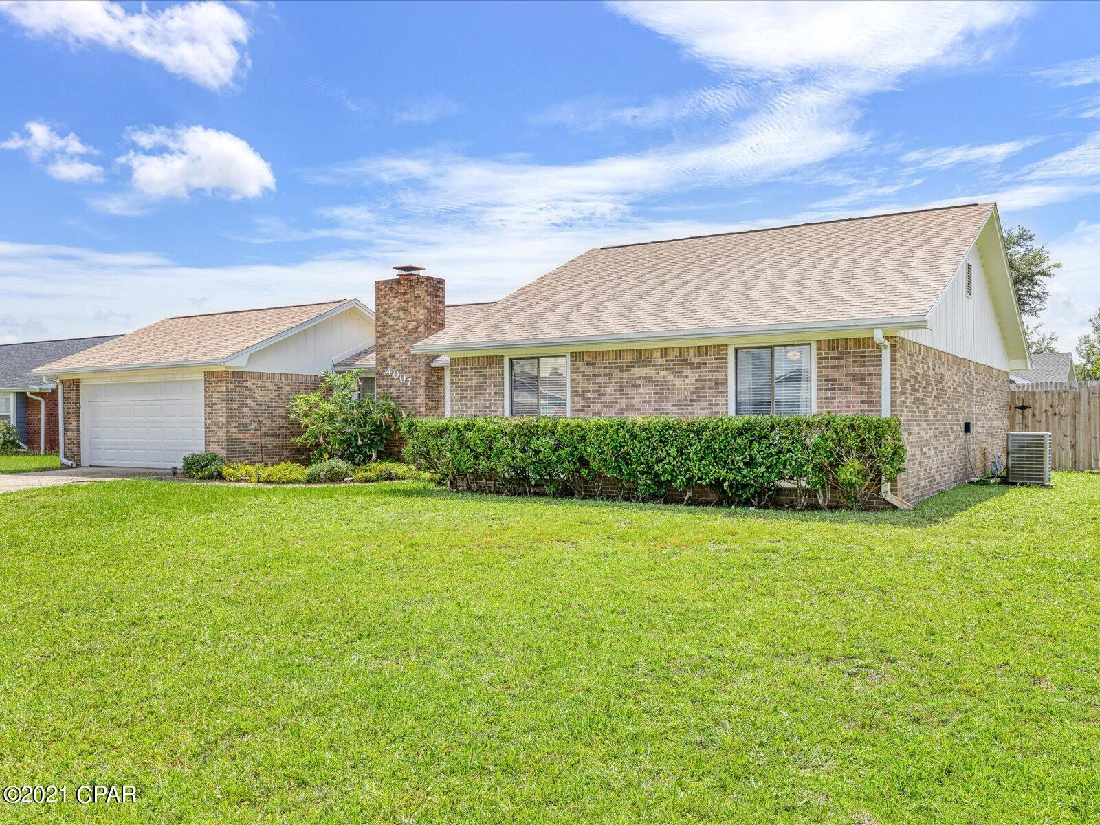 Venetian Villa 1st Add Replat - Residential