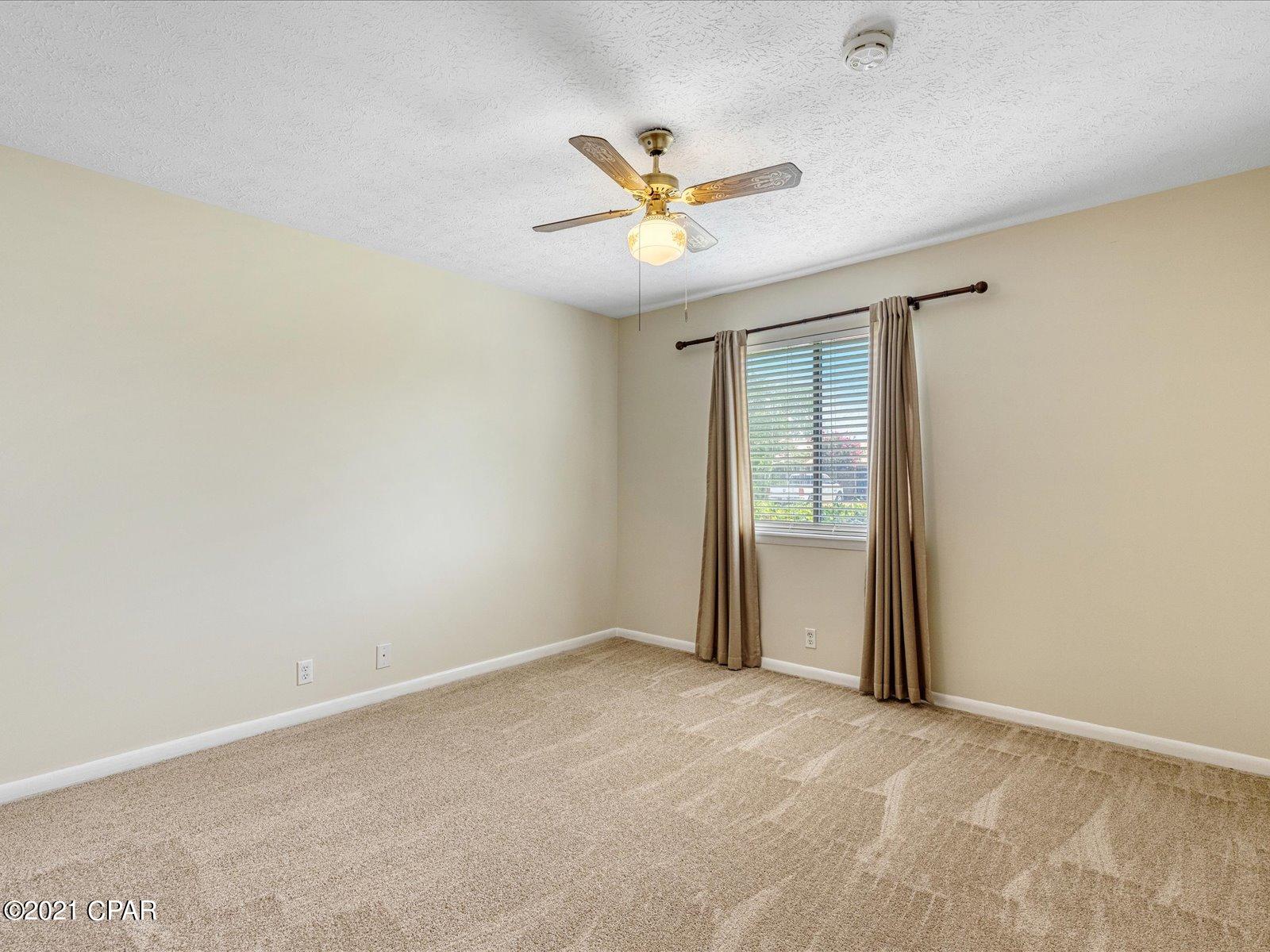 Venetian Villa 1st Add Replat - Residential