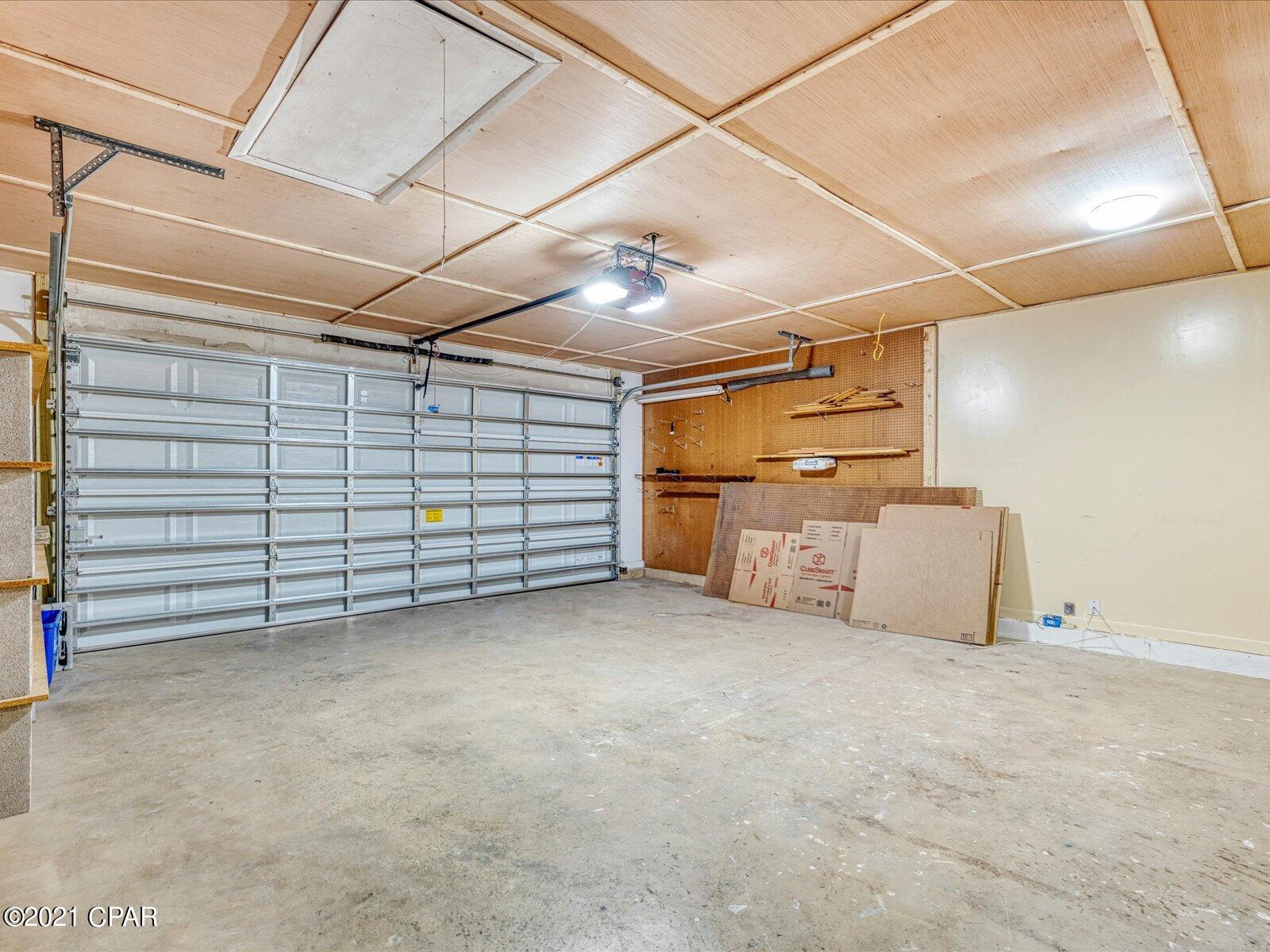 Venetian Villa 1st Add Replat - Residential
