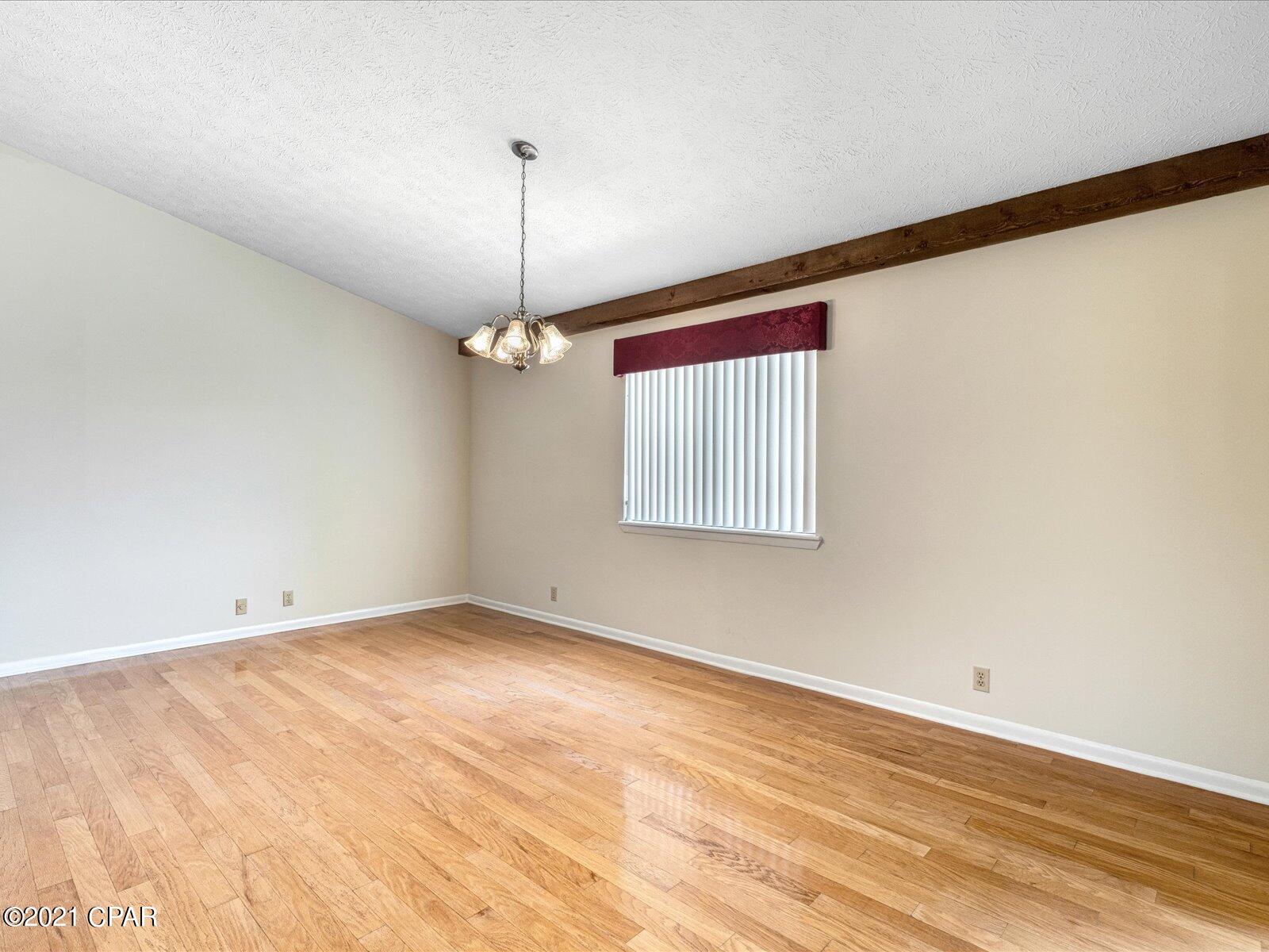 Venetian Villa 1st Add Replat - Residential