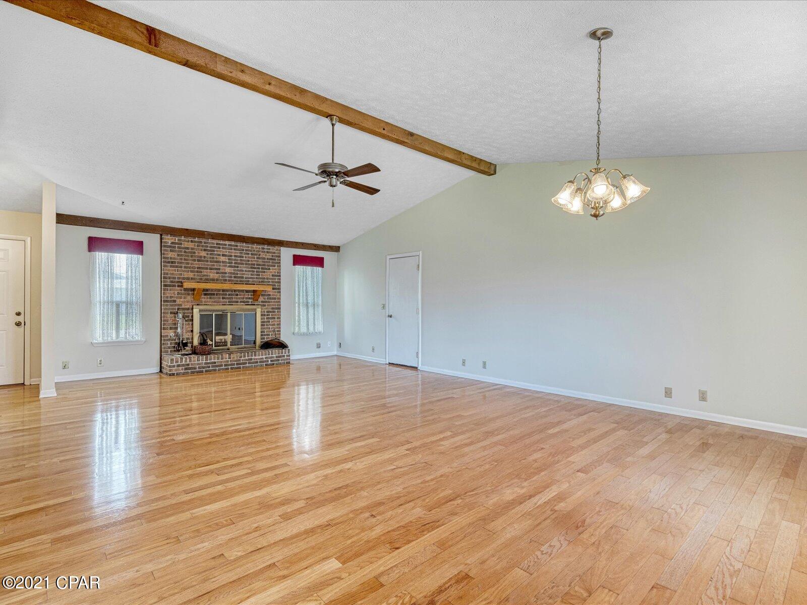 Venetian Villa 1st Add Replat - Residential