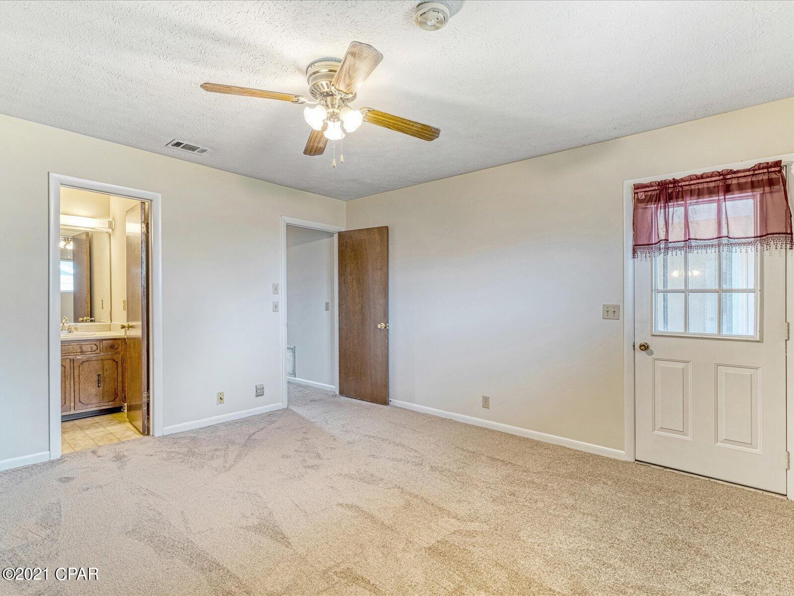 Venetian Villa 1st Add Replat - Residential