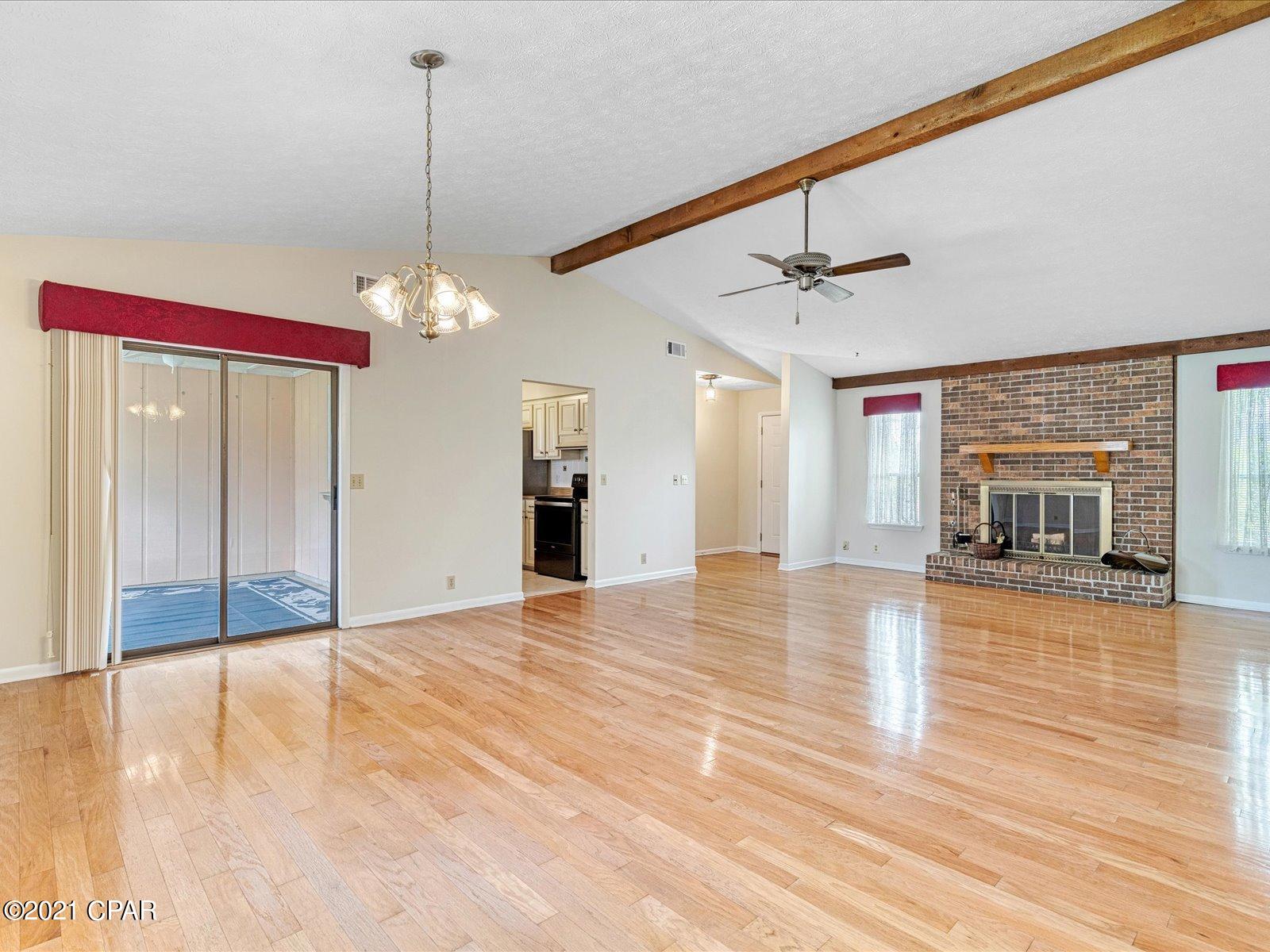 Venetian Villa 1st Add Replat - Residential