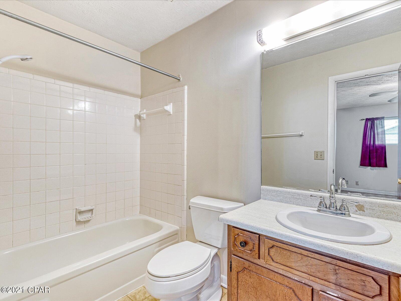 Venetian Villa 1st Add Replat - Residential