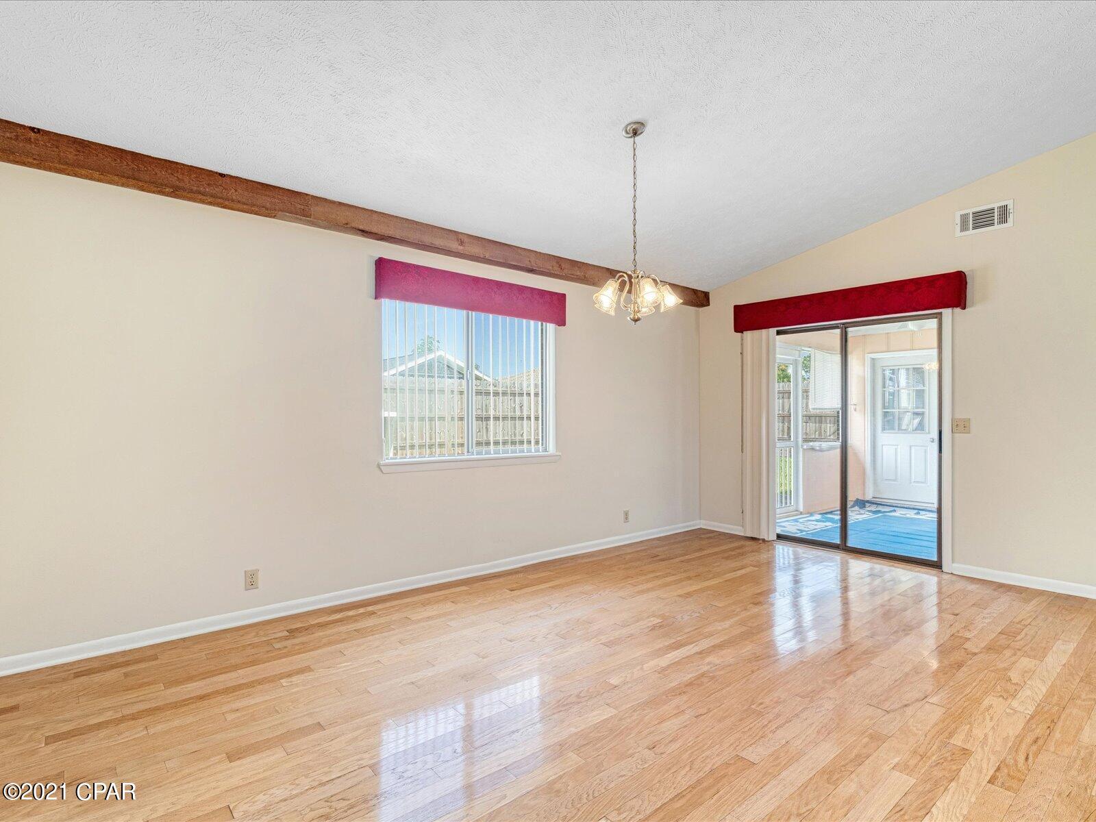 Venetian Villa 1st Add Replat - Residential