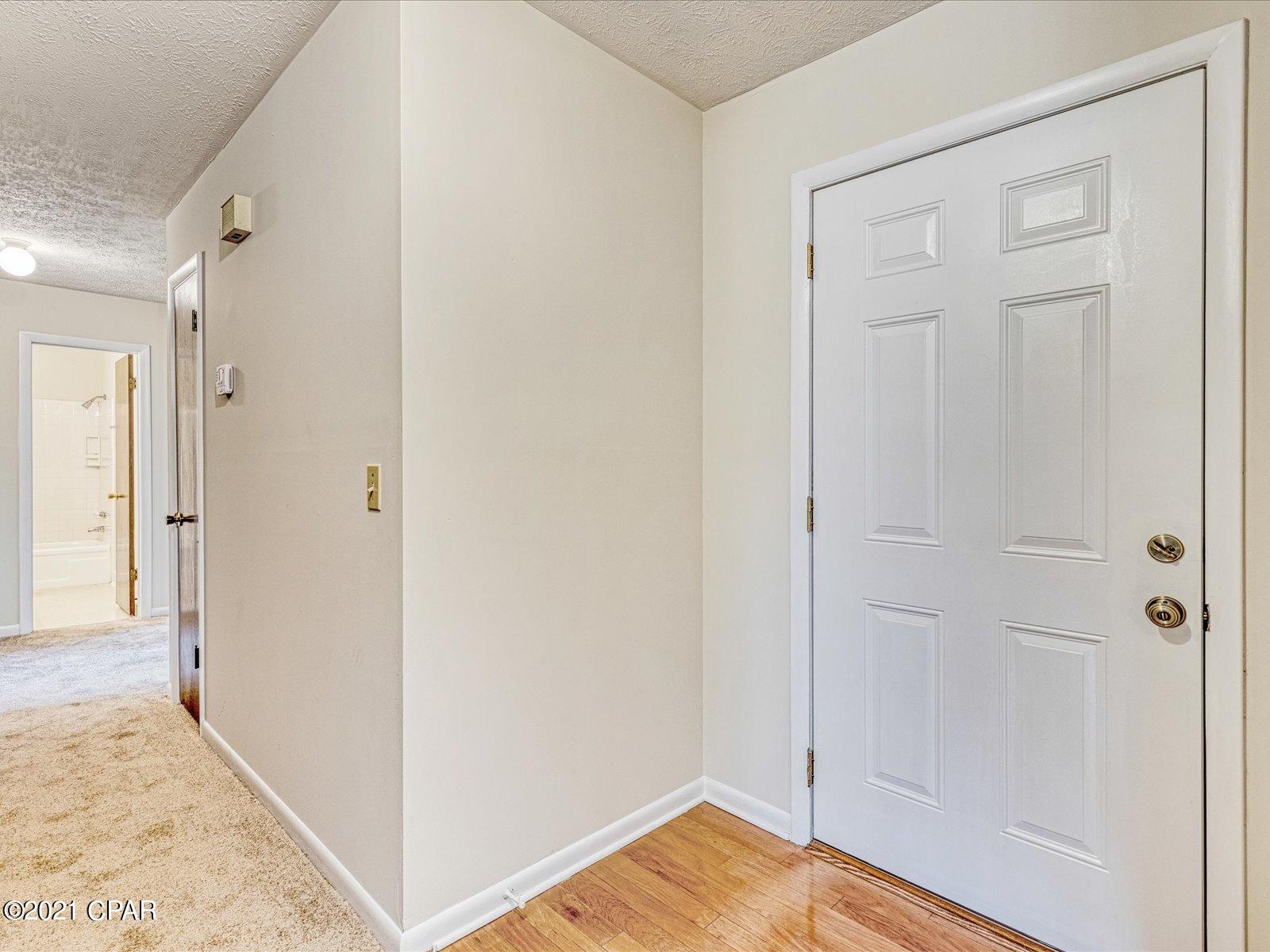 Venetian Villa 1st Add Replat - Residential