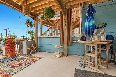 Beachside West - Residential