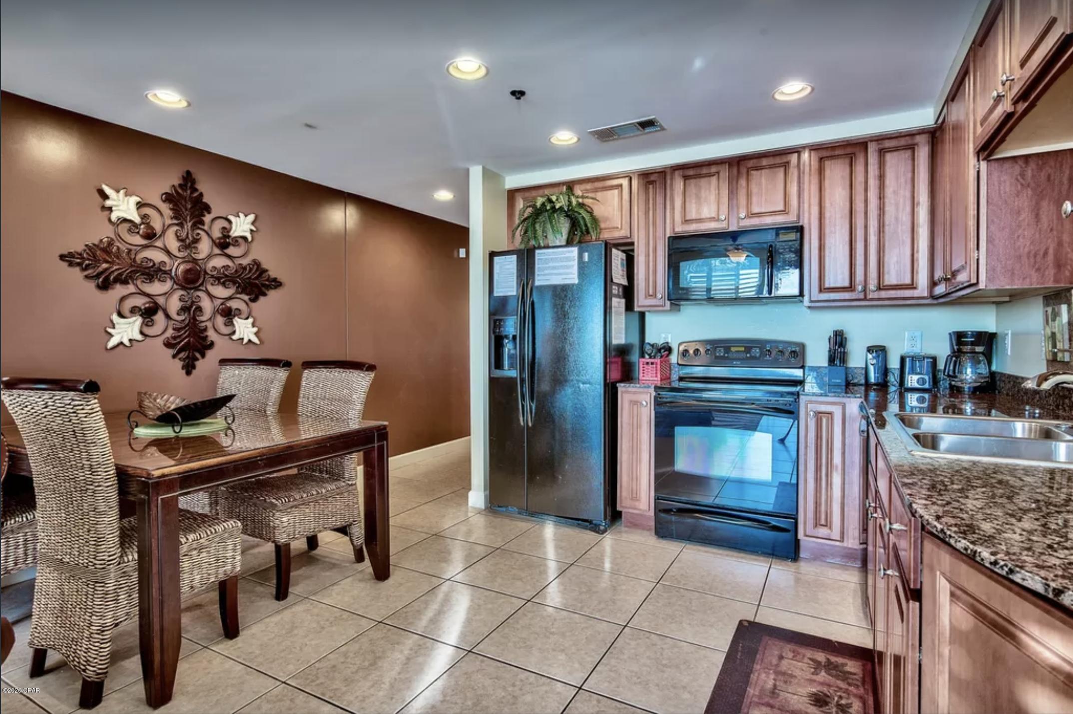Splash Condo - Residential