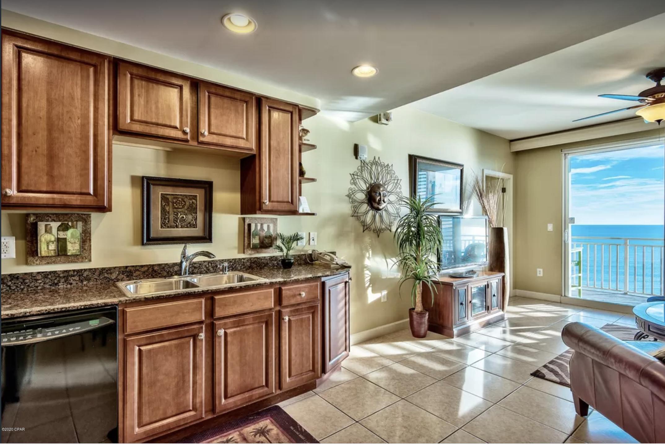 Splash Condo - Residential