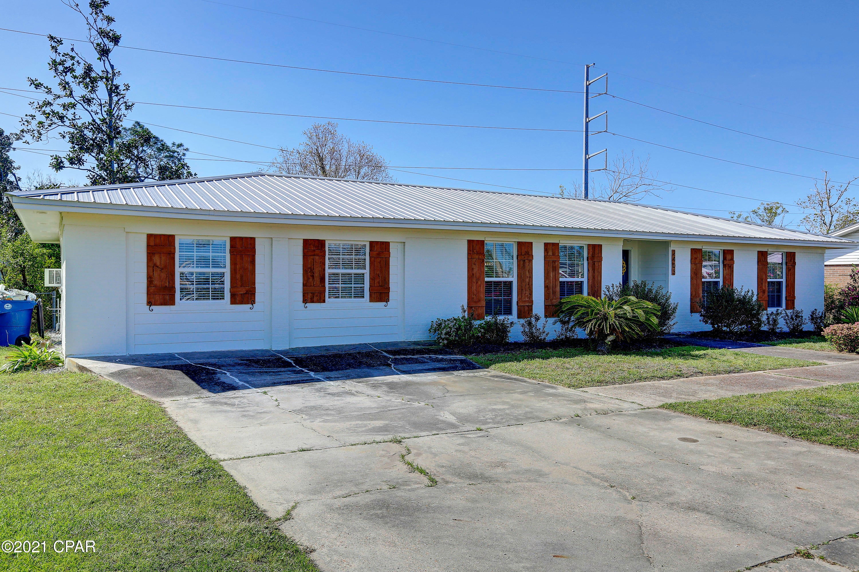 Meadowbrook Estates - Residential
