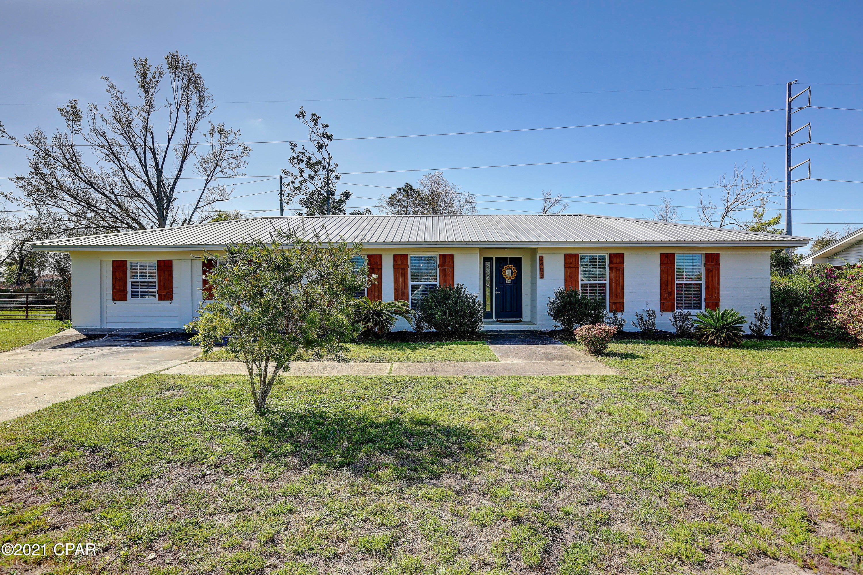 Beautiful remodeled home in Meadowbrook Estates with large backyard and storage shed. Property is conveniently located just off 23rd St., close to schools and shopping.  This spacious 3 bedroom, 2 bathroom house features many stunning upgrades to the kitchen, bathrooms, flooring and more! This home won't last long!

All sizes are approximate and should be verified.