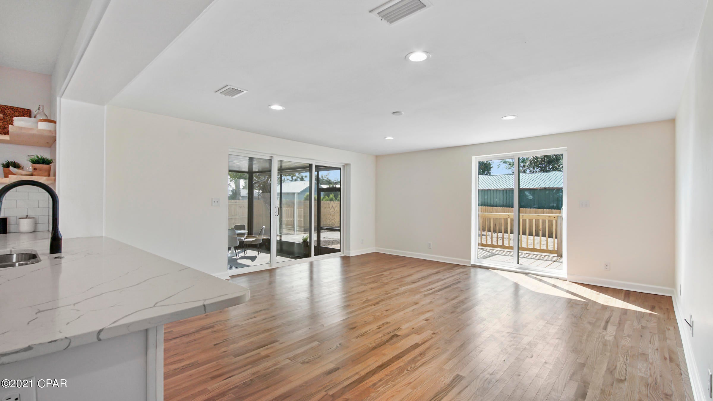 Cove Terrace 2nd Add - Residential
