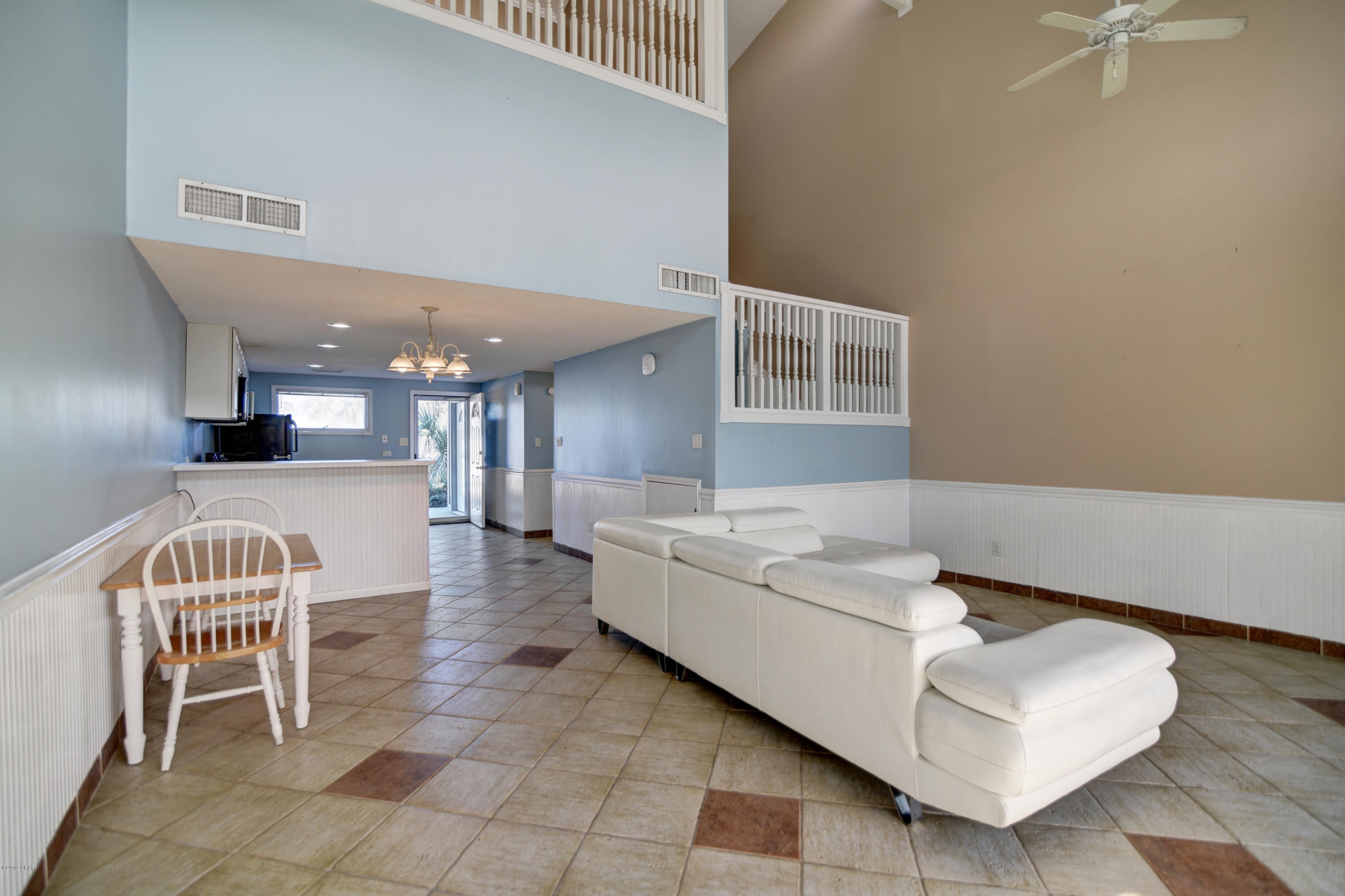 Sunnyside Beach & Tennis Condo - Residential
