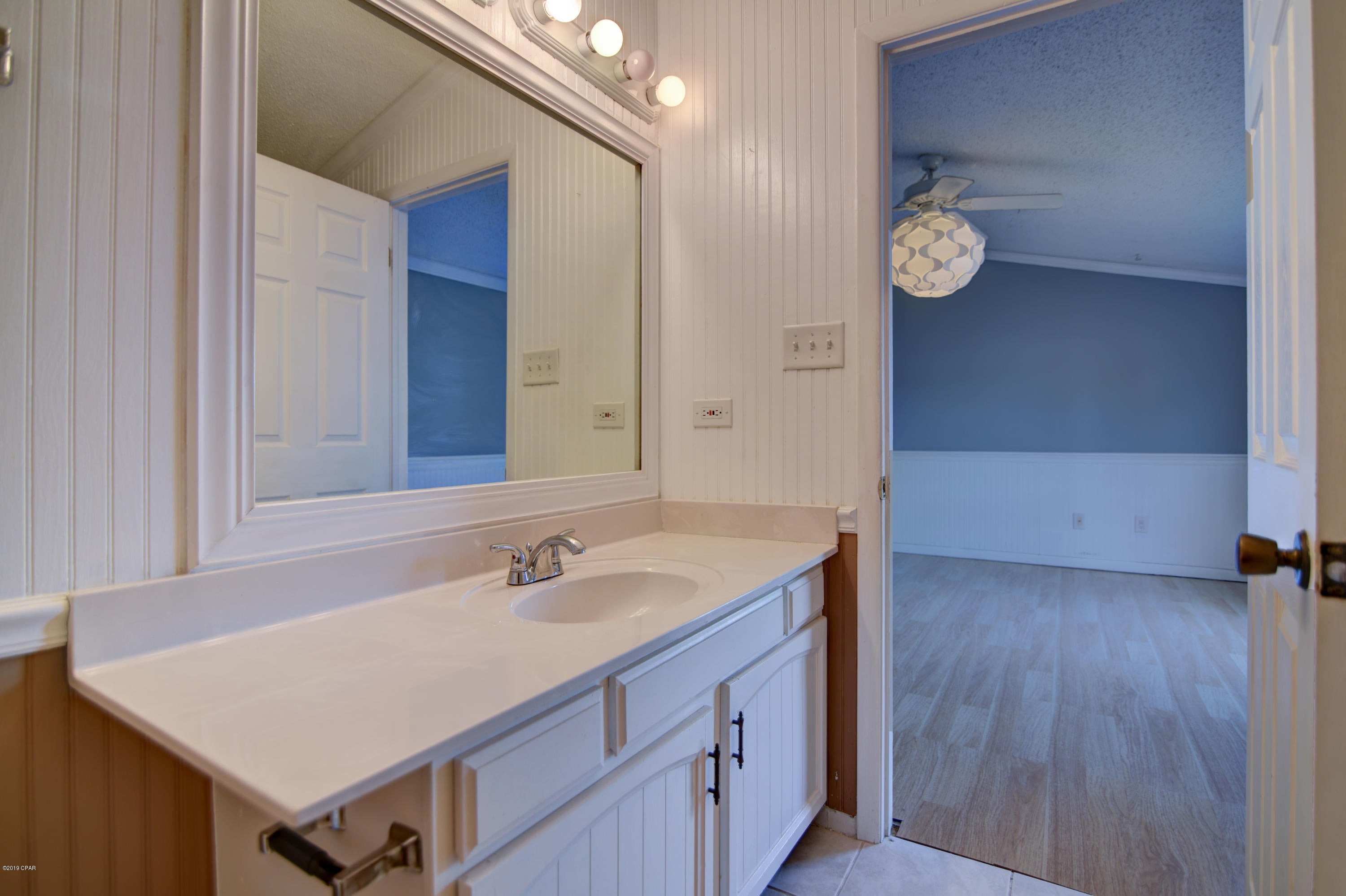 Sunnyside Beach & Tennis Condo - Residential