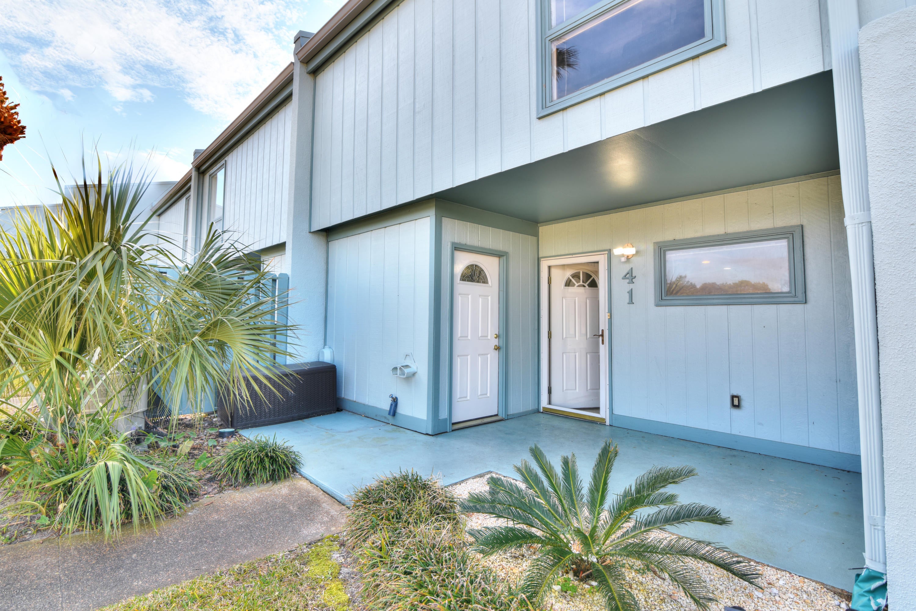 Sunnyside Beach & Tennis Condo - Residential