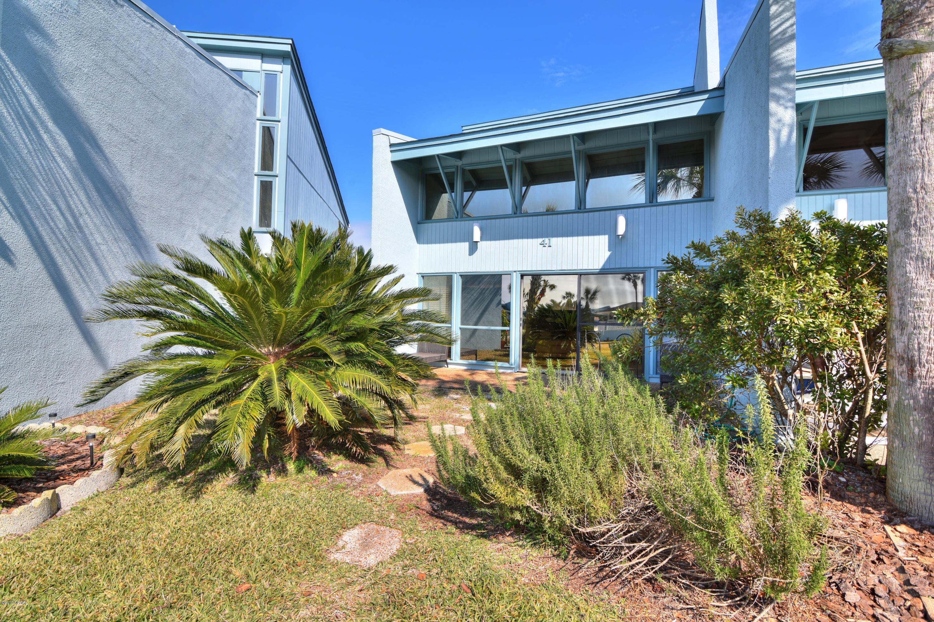 Sunnyside Beach & Tennis Condo - Residential