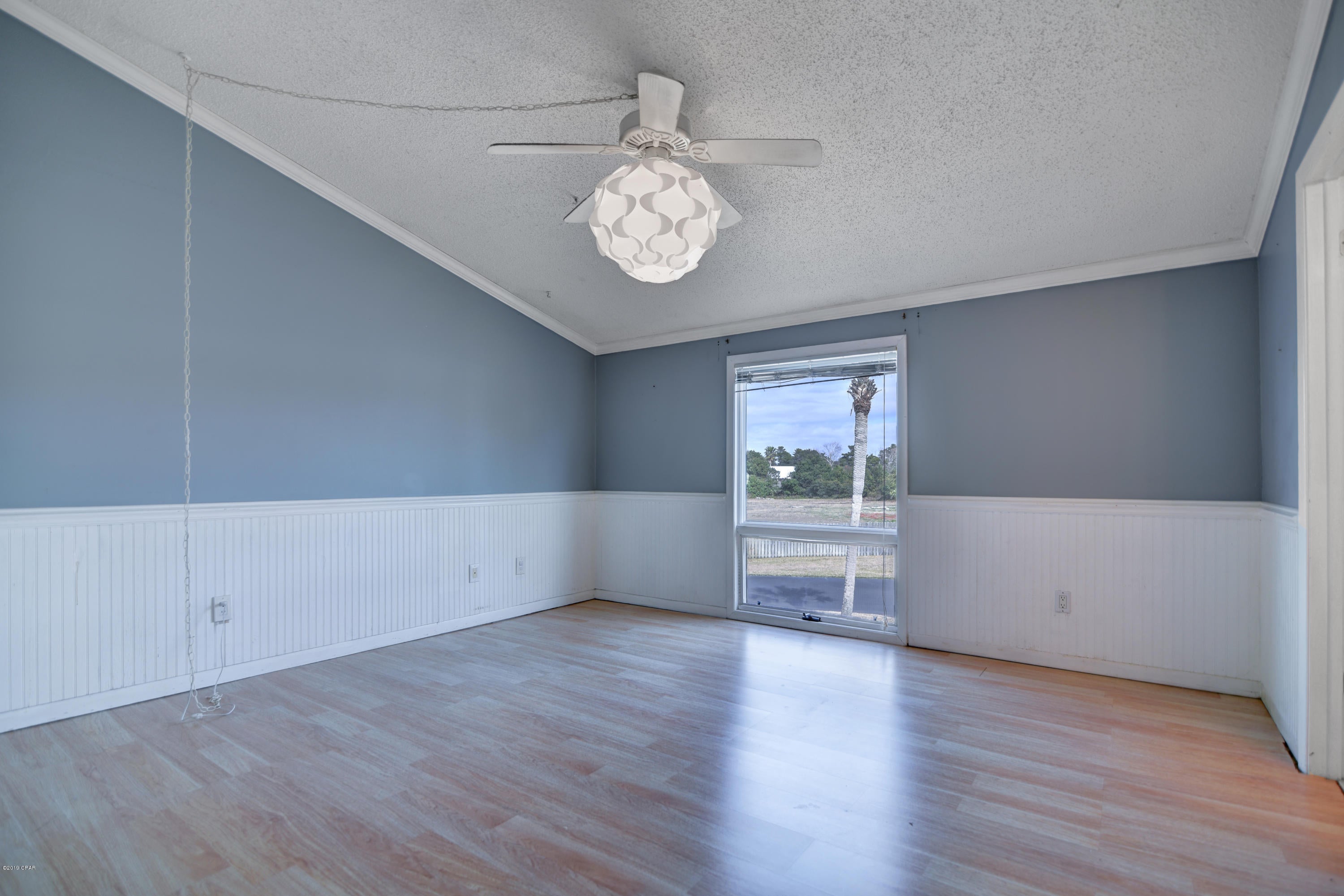 Sunnyside Beach & Tennis Condo - Residential
