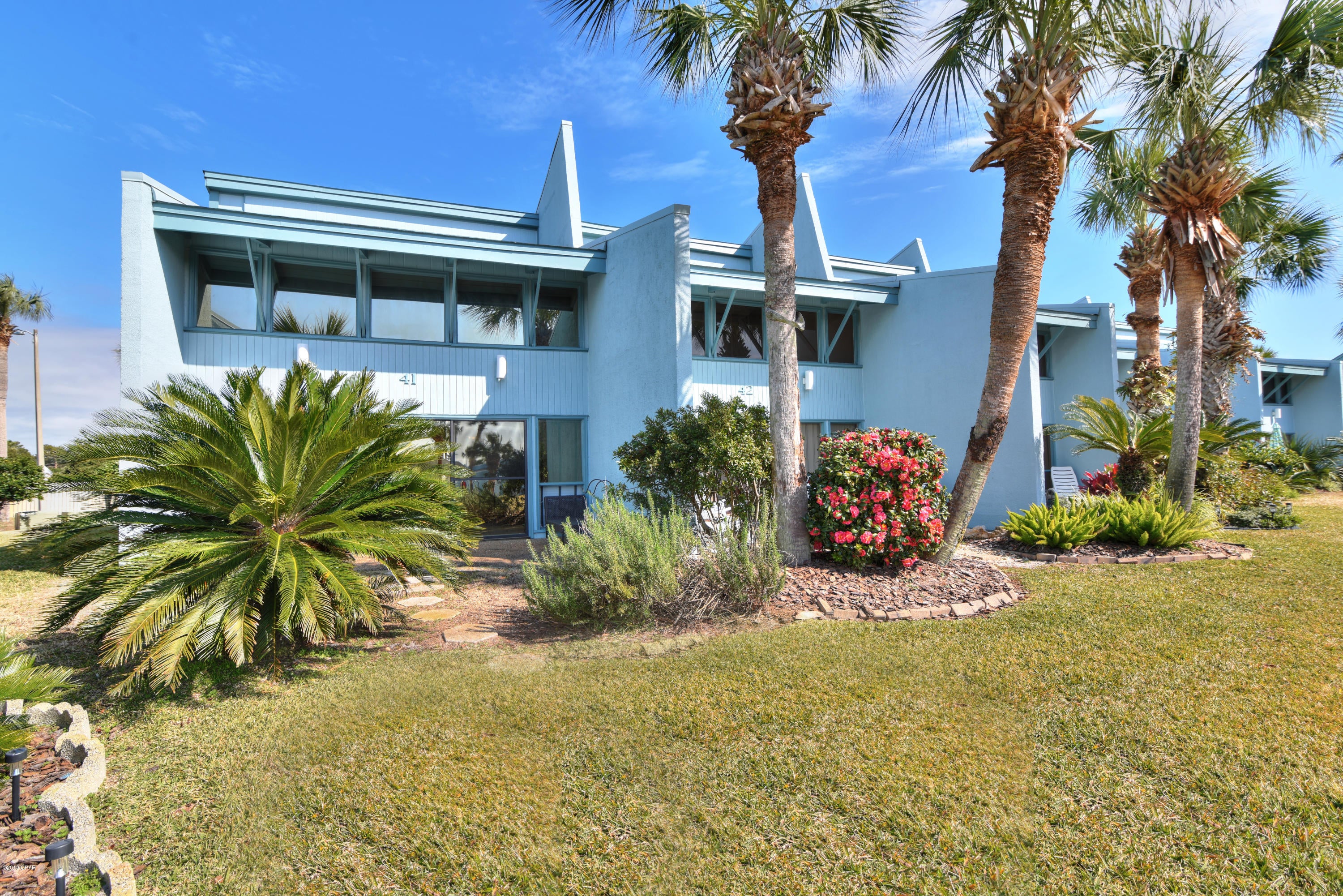 Sunnyside Beach & Tennis Condo - Residential