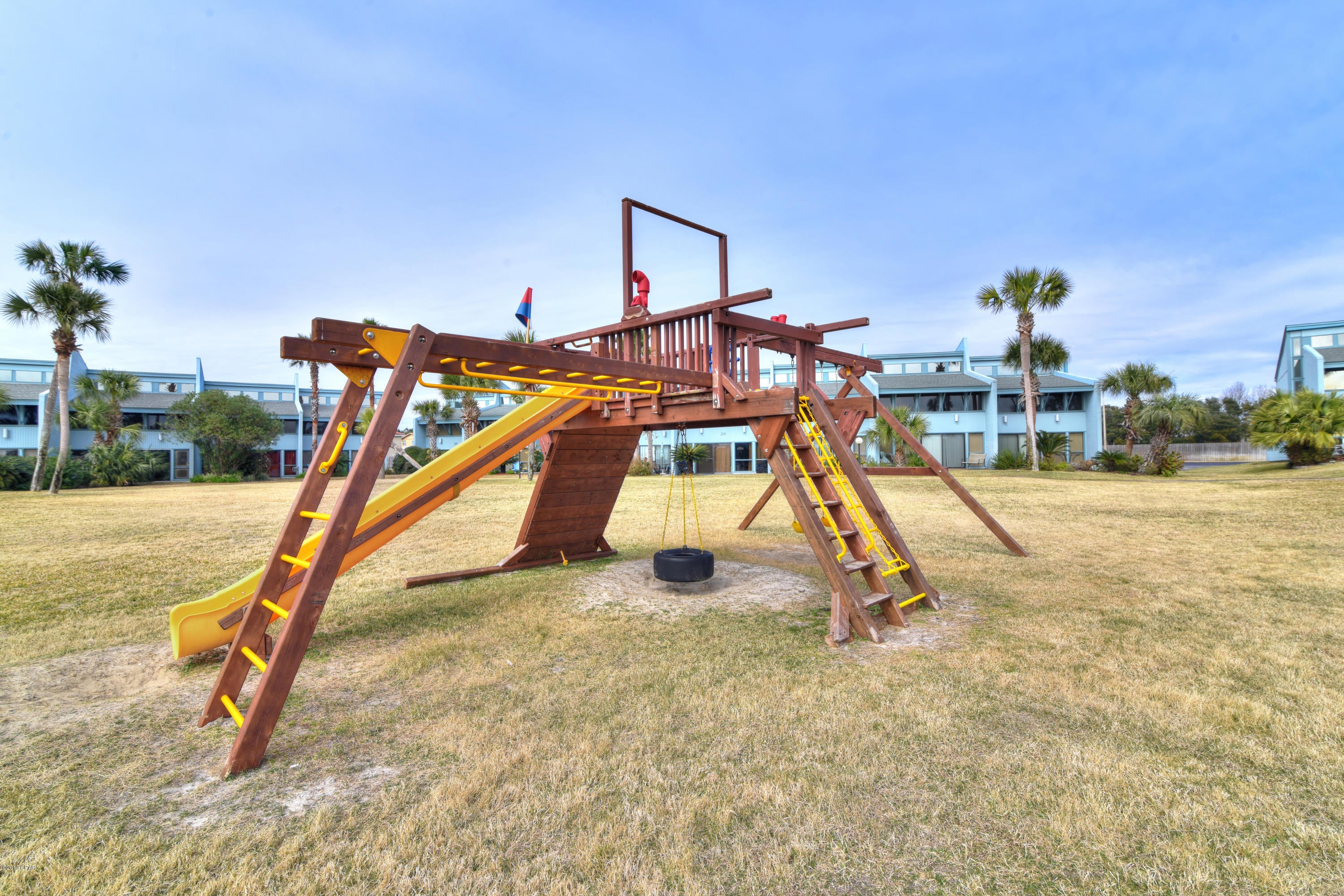 Sunnyside Beach & Tennis Condo - Residential