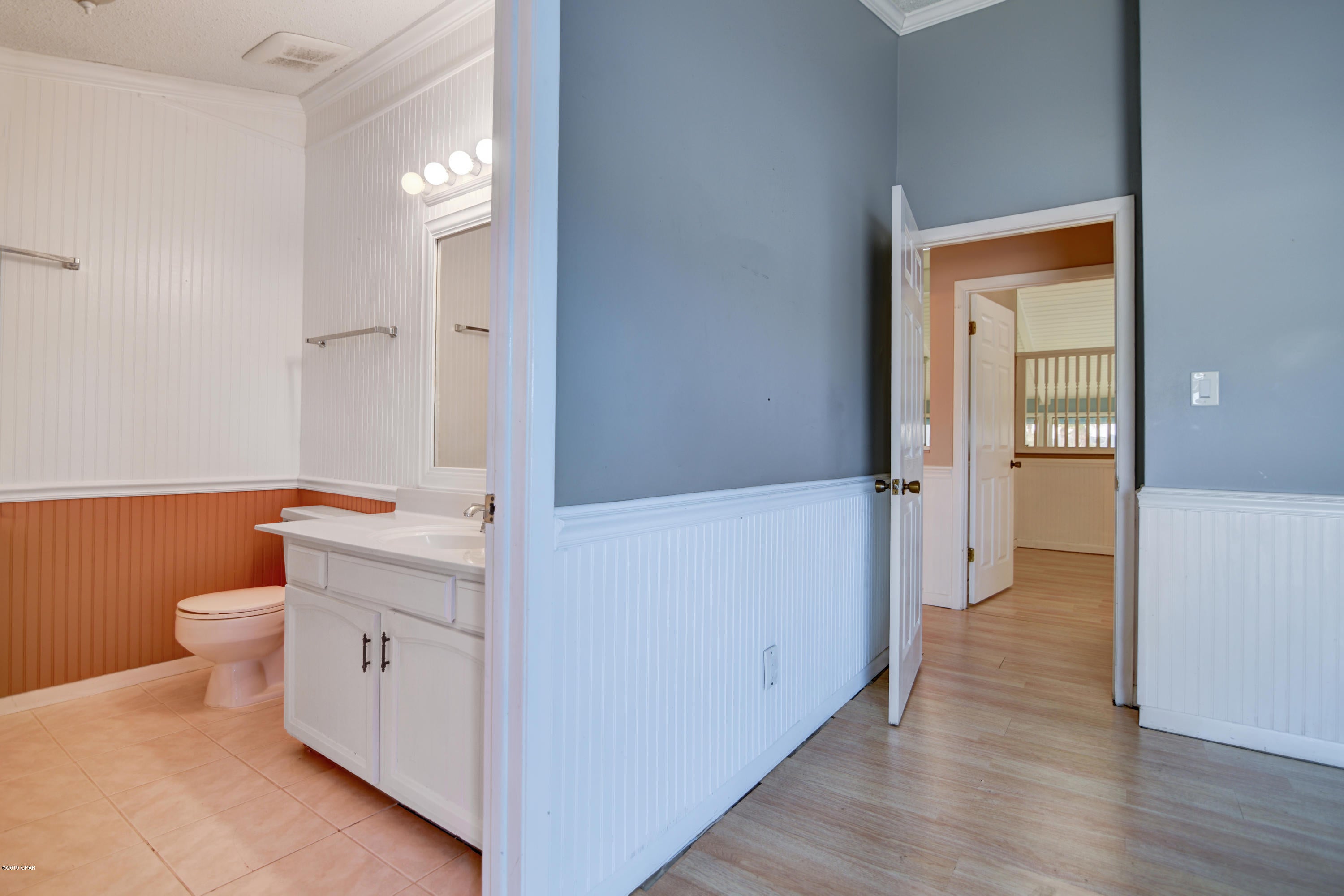 Sunnyside Beach & Tennis Condo - Residential