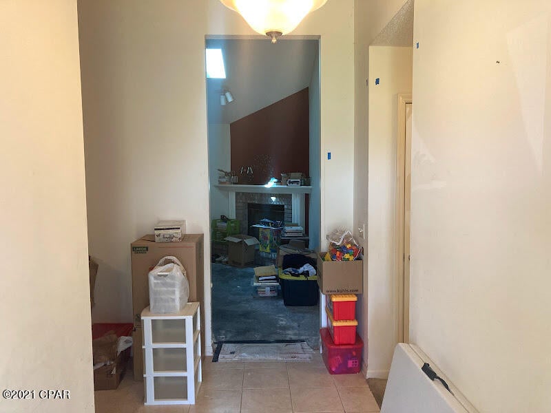 Colonial Est. - Residential