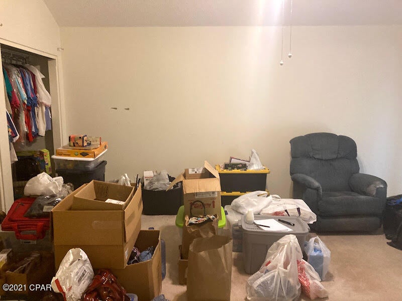 Colonial Est. - Residential