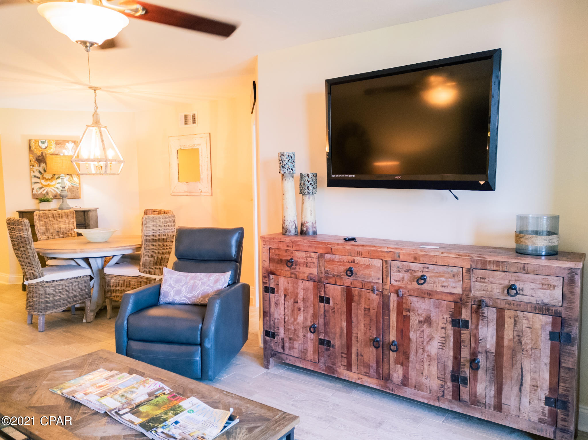 Summerhouse Condo. - Residential