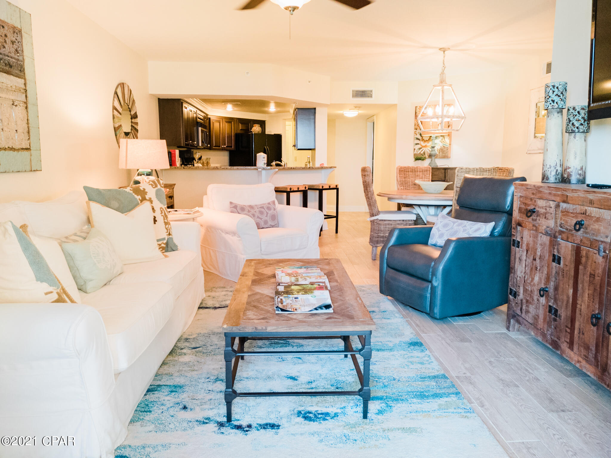 Summerhouse Condo. - Residential
