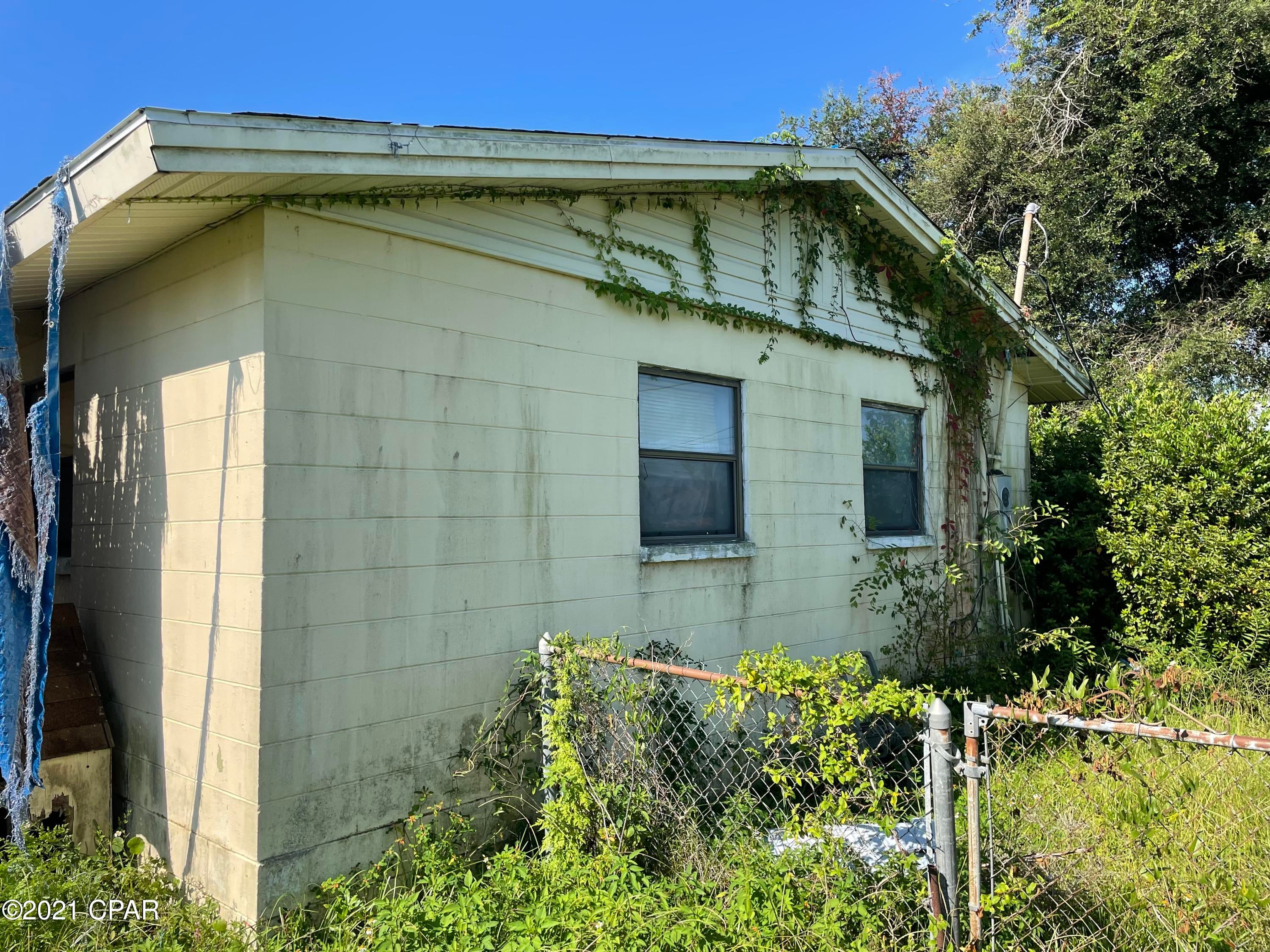 Lannie Rowe Lake Ests - Residential