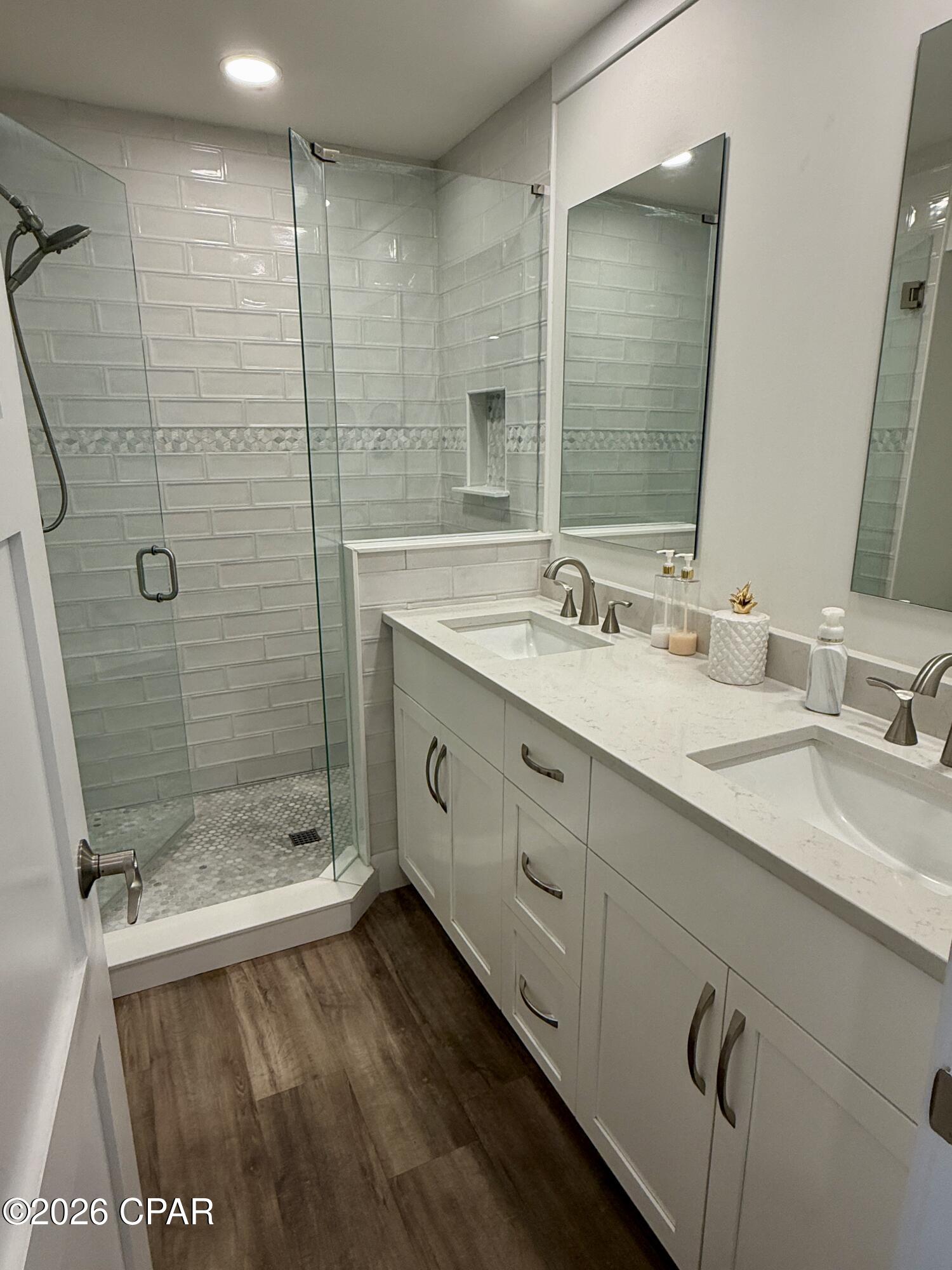Bay Point Harbour Villas - Residential