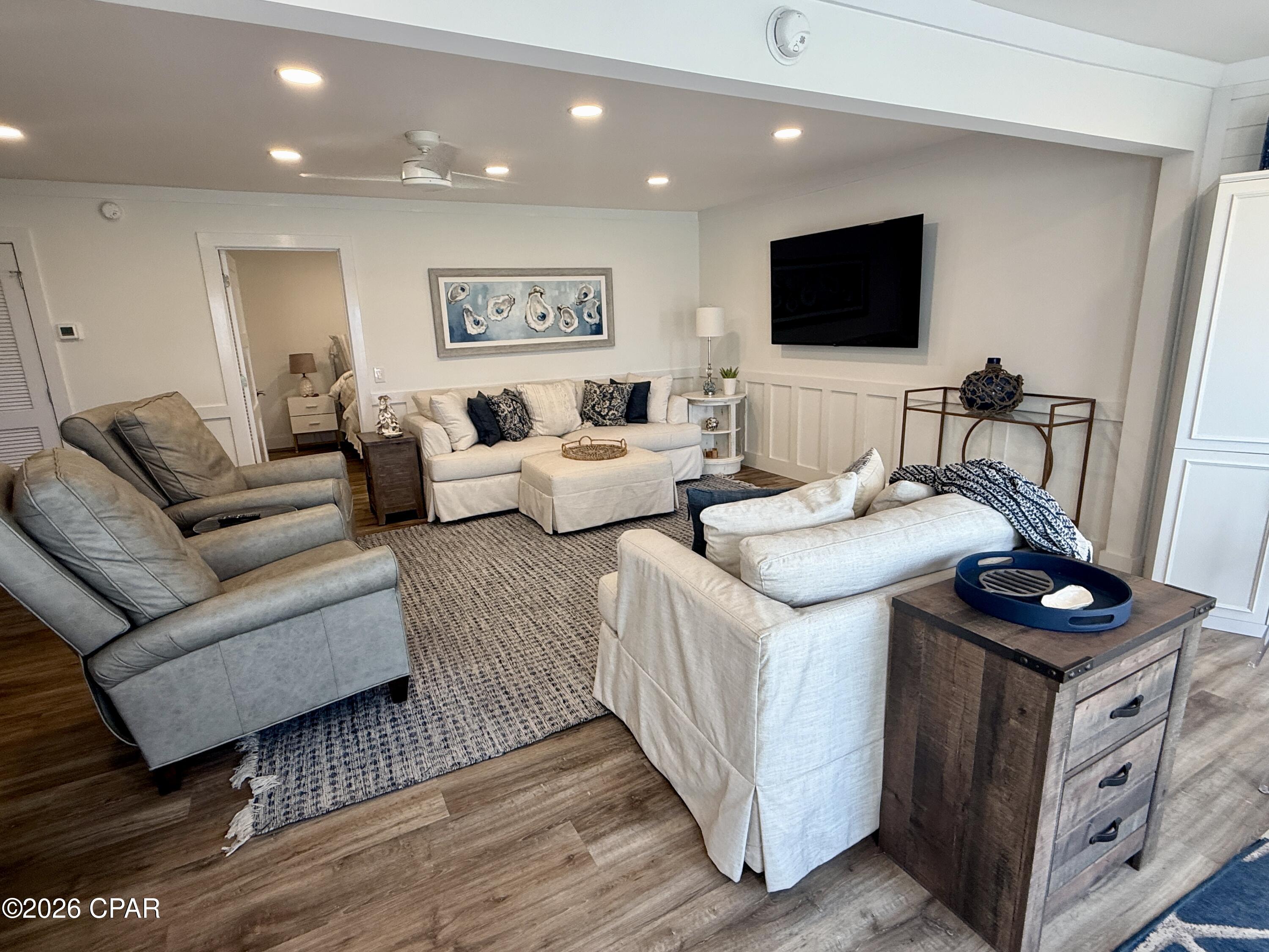 Bay Point Harbour Villas - Residential
