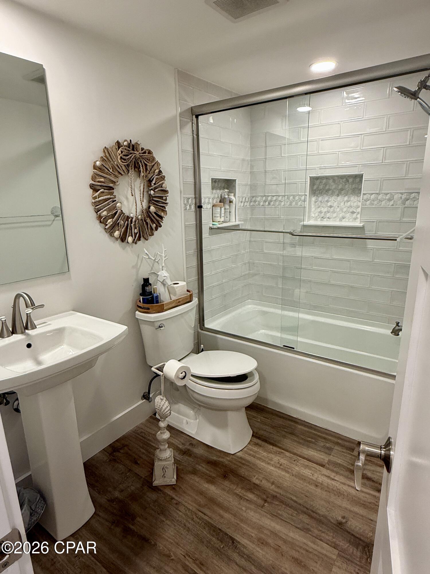 Bay Point Harbour Villas - Residential