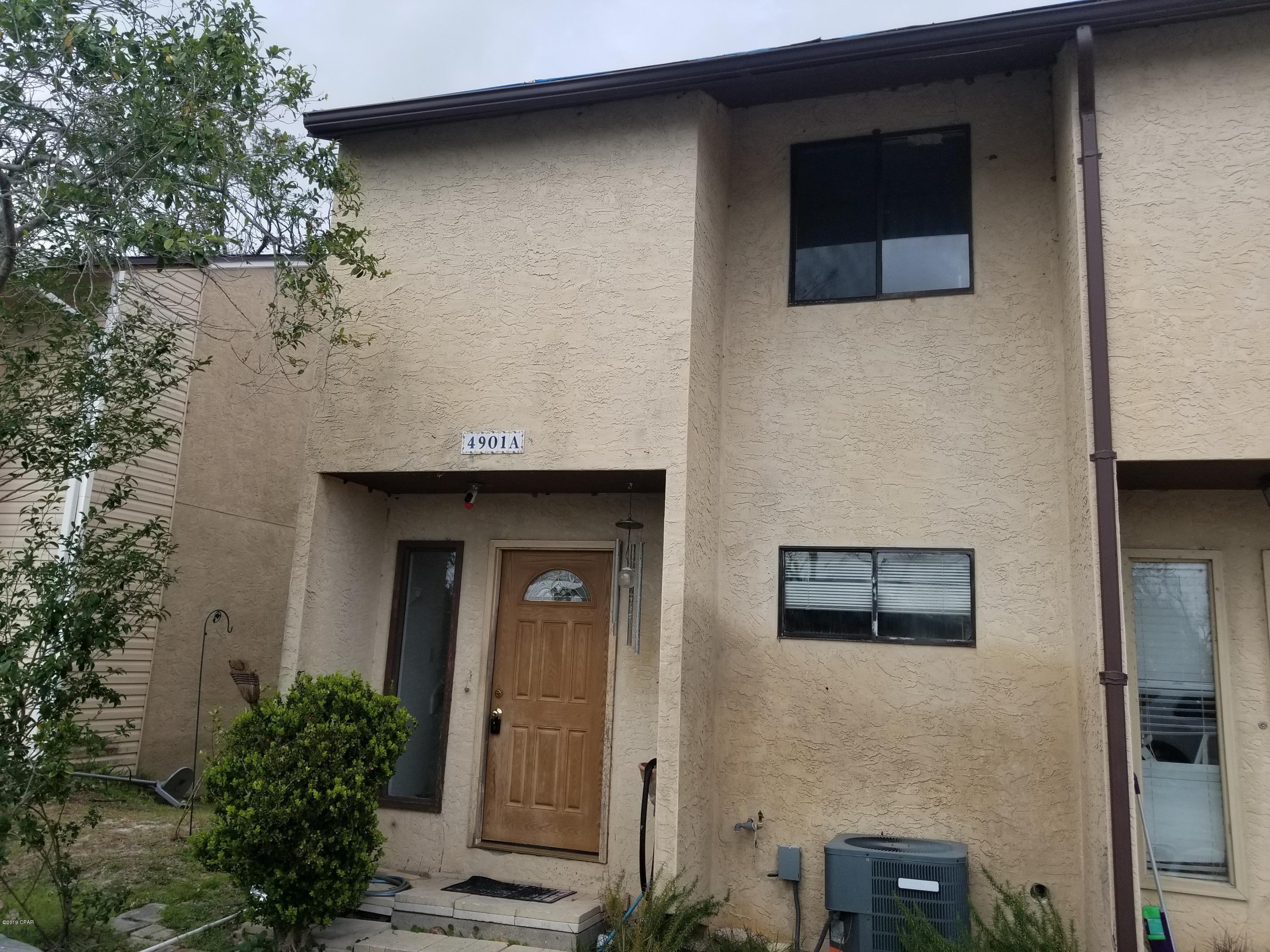 Water-front Fix & Flip Opportunity!  



2 bedroom 1.5 bath water-front town home in Panama City. Plenty of fishing can be done right off the back lawn! It has a large den that can be used for storage and no known structural damage. Just the kitchen needs updates and some drywall work in the upstairs and down.



Terrazzo tile floors down stairs and carpet upstairs. 



Caution: DO NOT STAND ON DECK, NOT SAFE!