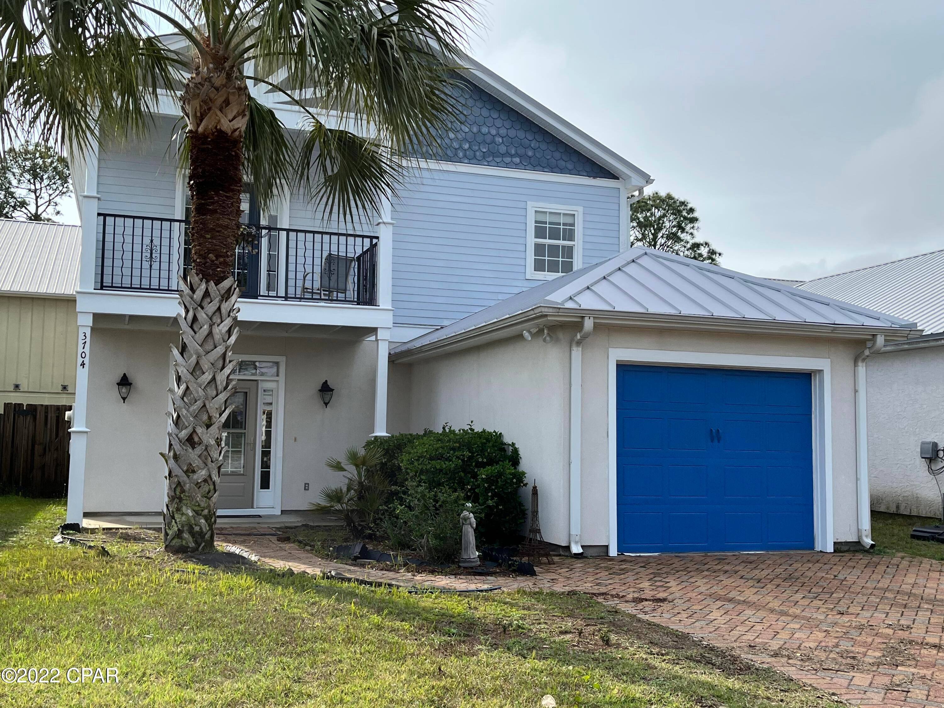 4bd, 3ba in Hidden Lagoon subdiv w/ community pool. 1-car garage. W/D hookup. Sorry no pets.